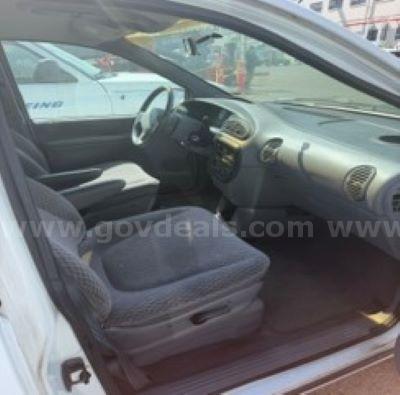 1998 Dodge Grand Caravan (2598460) San Diego, CA Dodge Grand Caravan Government Surplus Auction - Photo #2
