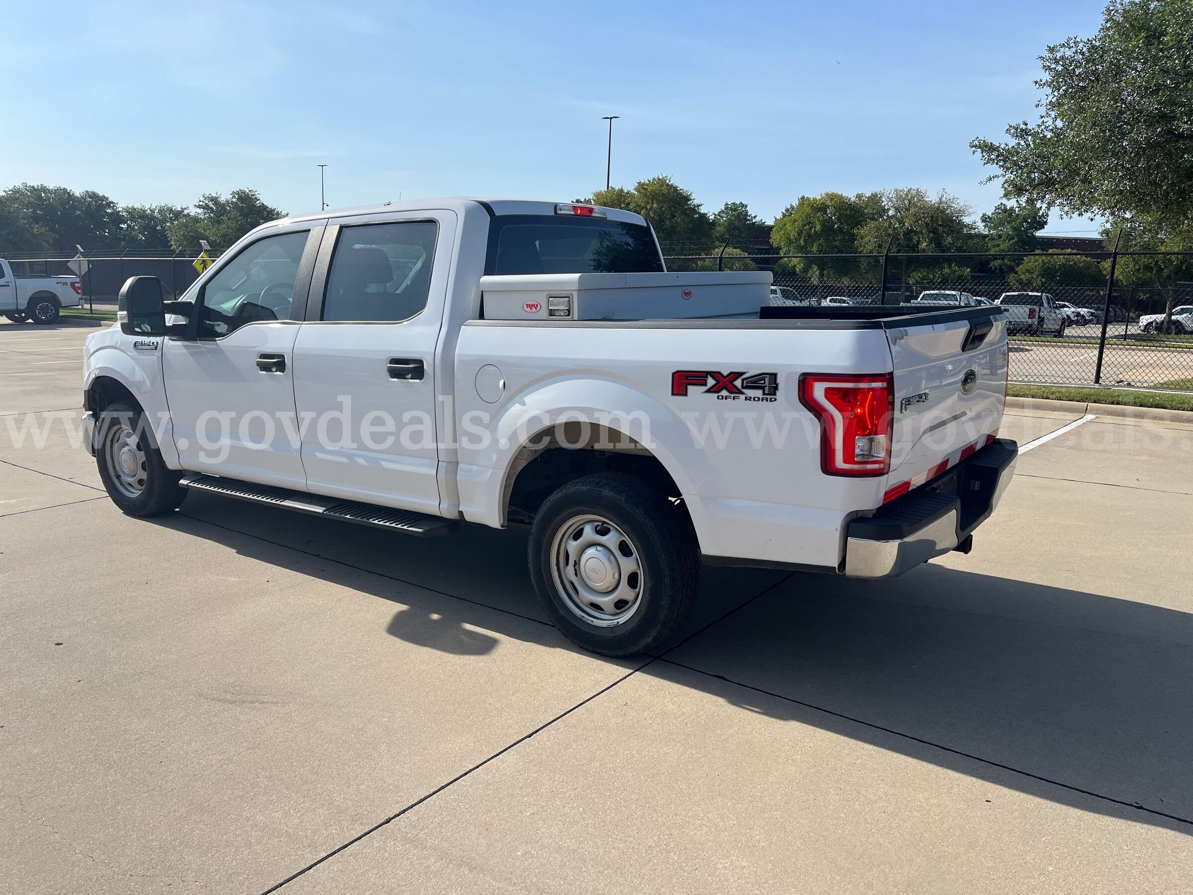 2017 Ford F-150 XL 4x4 Super Crew Cab Pickup Ford F-150 Government Surplus Auction - Photo #2