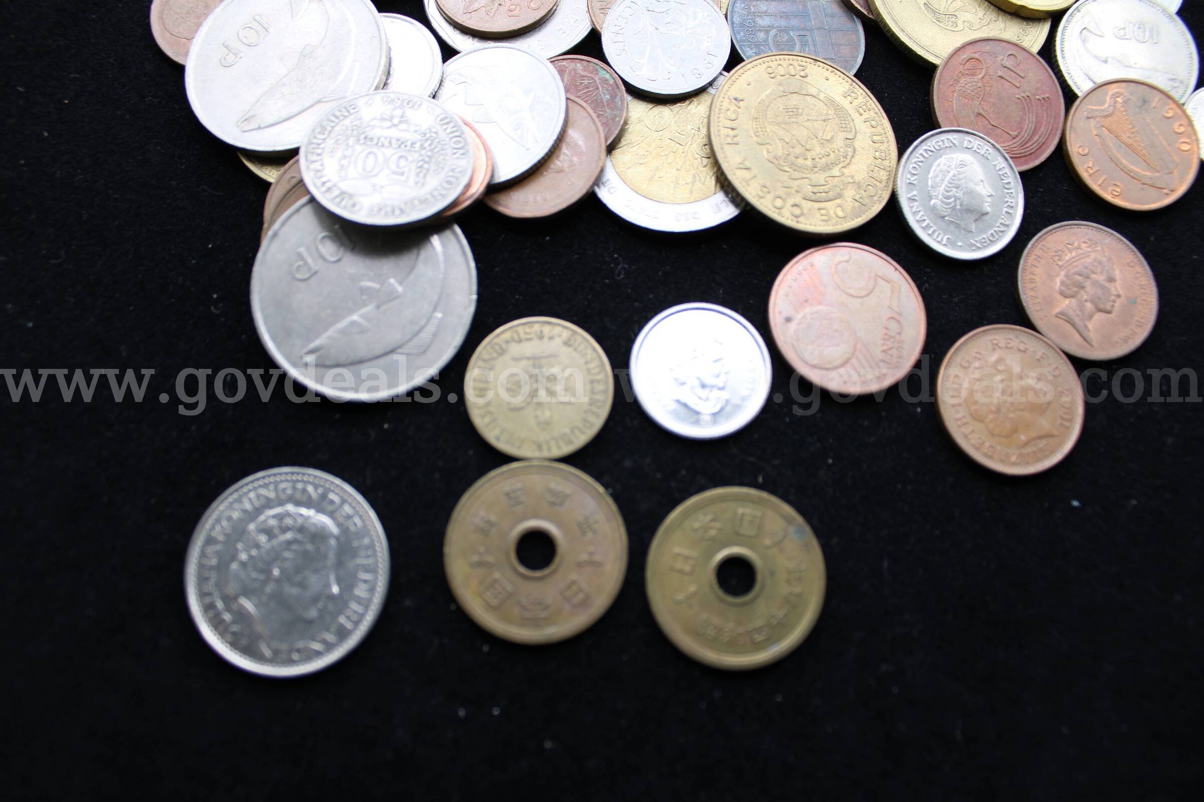 FOREIGN COINS (114)  114 Government Surplus Auction - Photo #2
