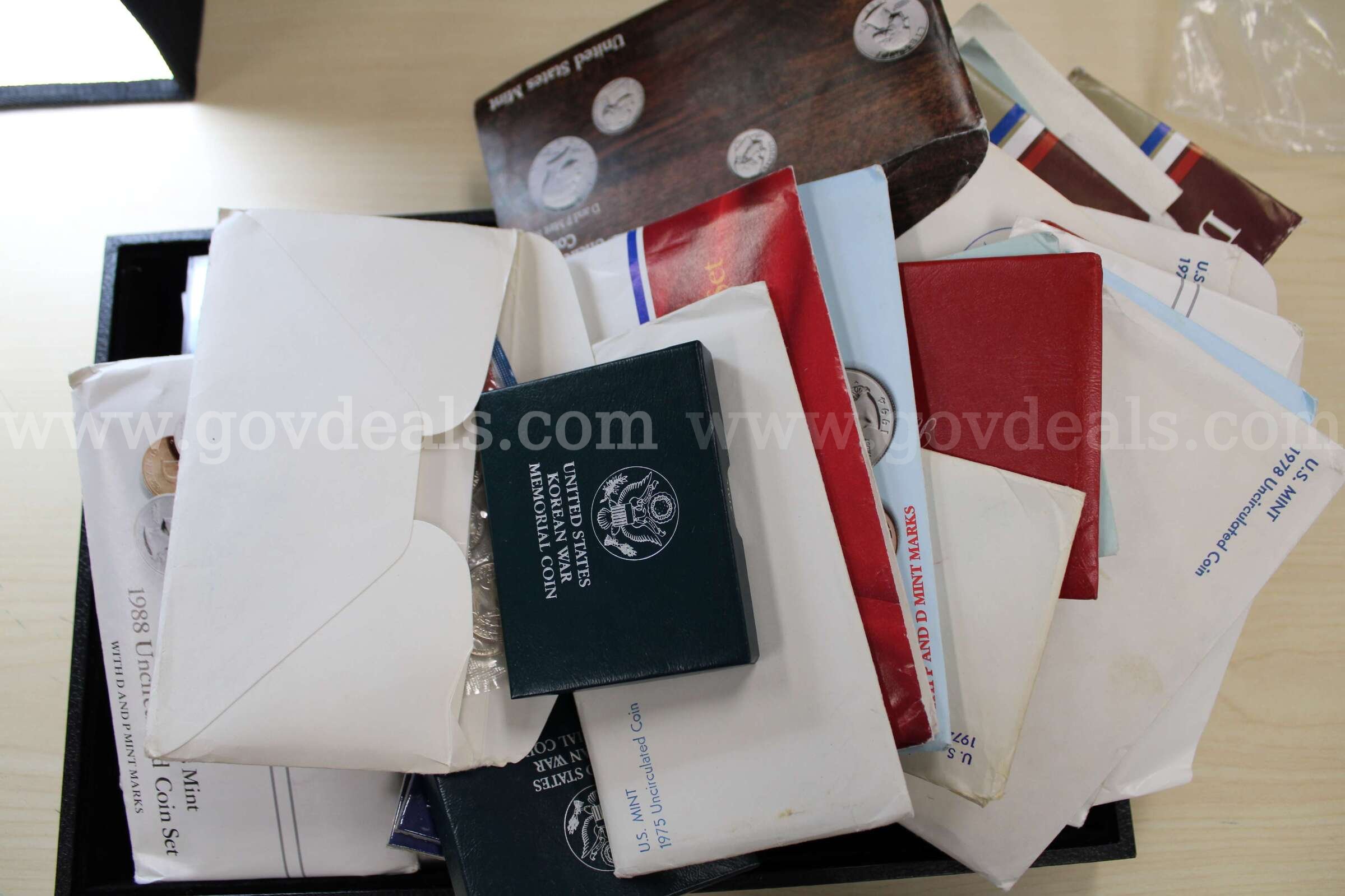 Coins Sets (40)     Collectors Coins (8)   Government Surplus Auction - Primary Photo