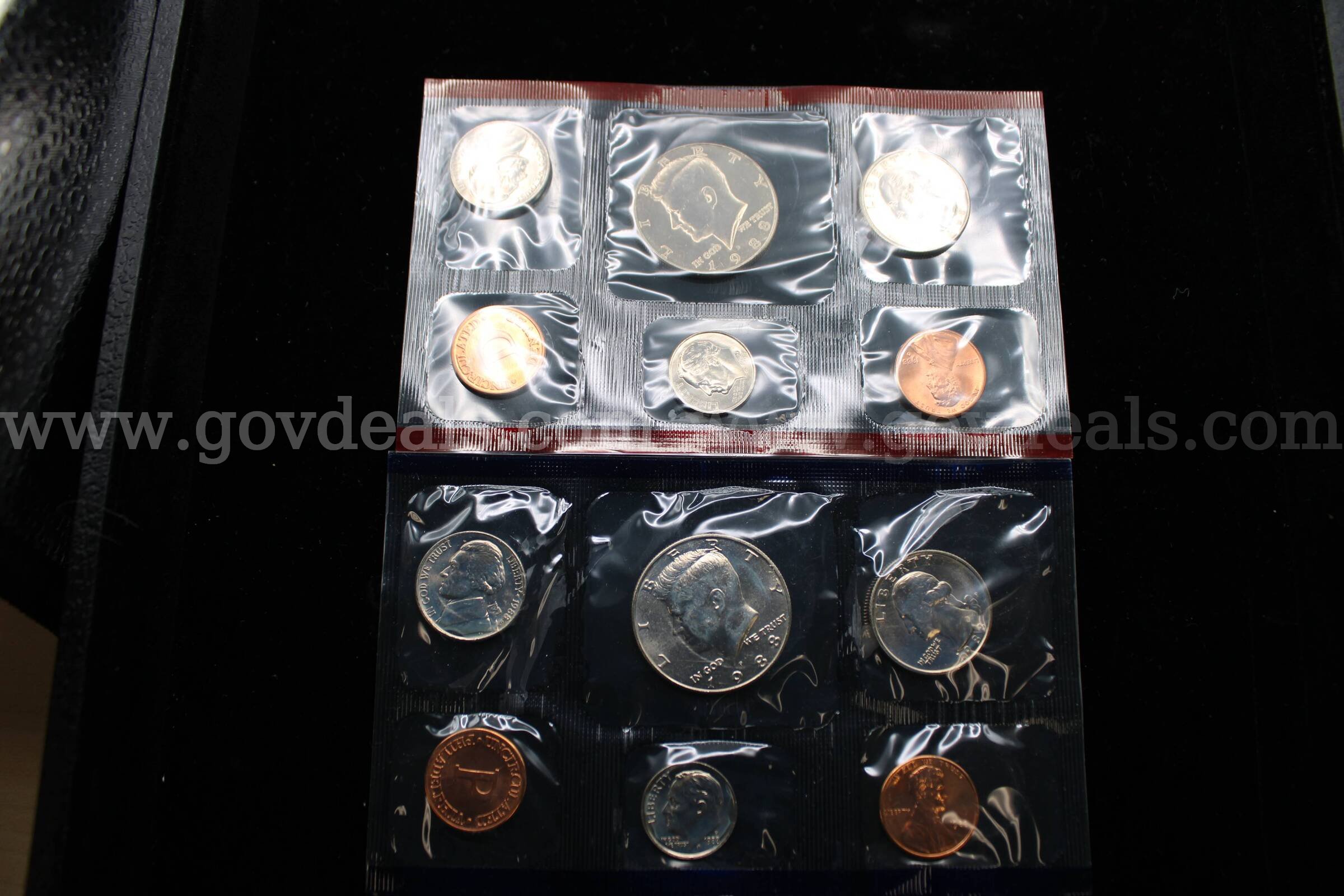 Coins Sets (40)     Collectors Coins (8)   Government Surplus Auction - Photo #4
