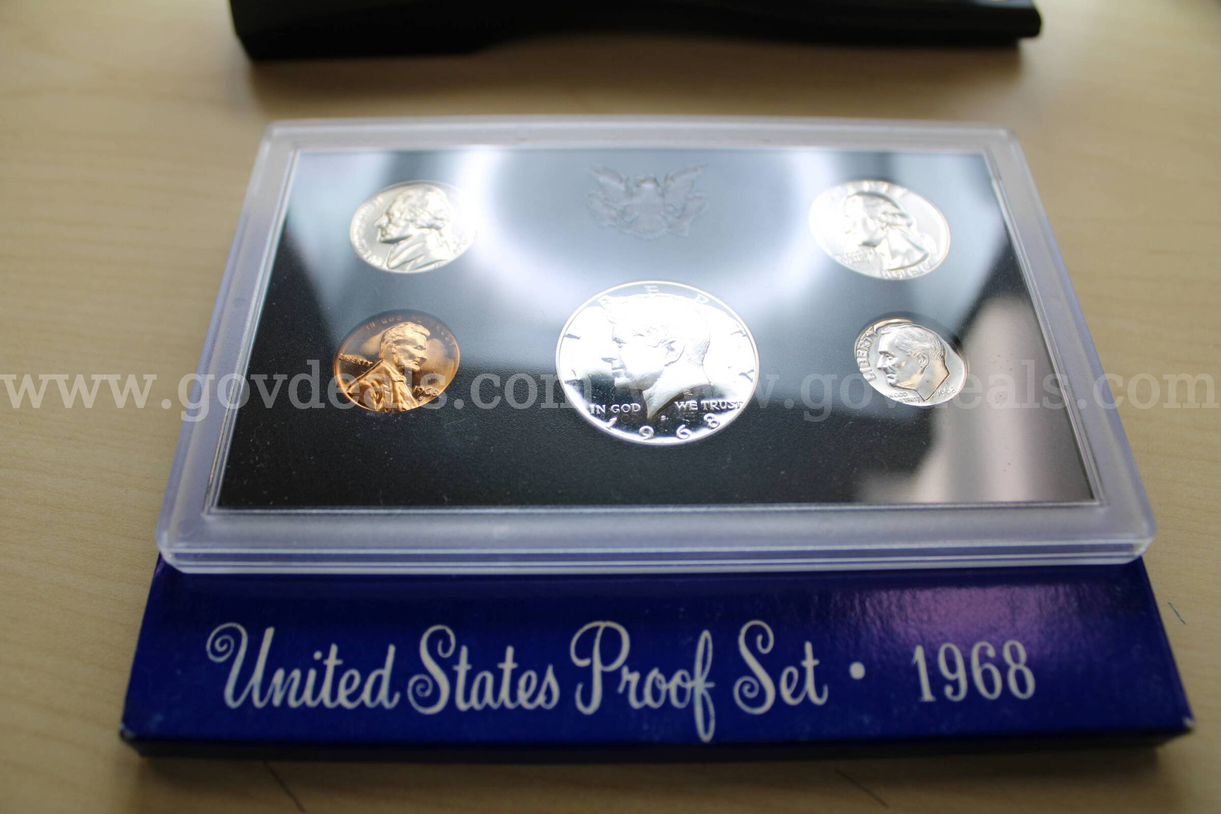 COIN SETS (14)   Government Surplus Auction - Photo #5