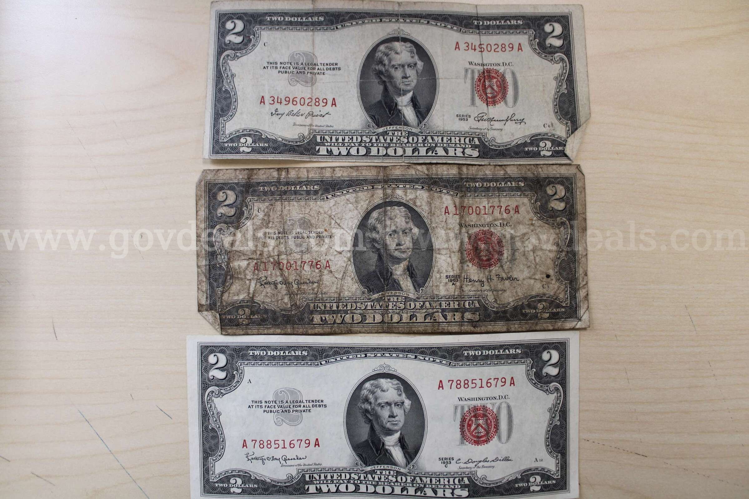 $10 (2); $5 (7); $2 (3); $1 (7); HALF DOLLAR (3)   Government Surplus Auction - Photo #5