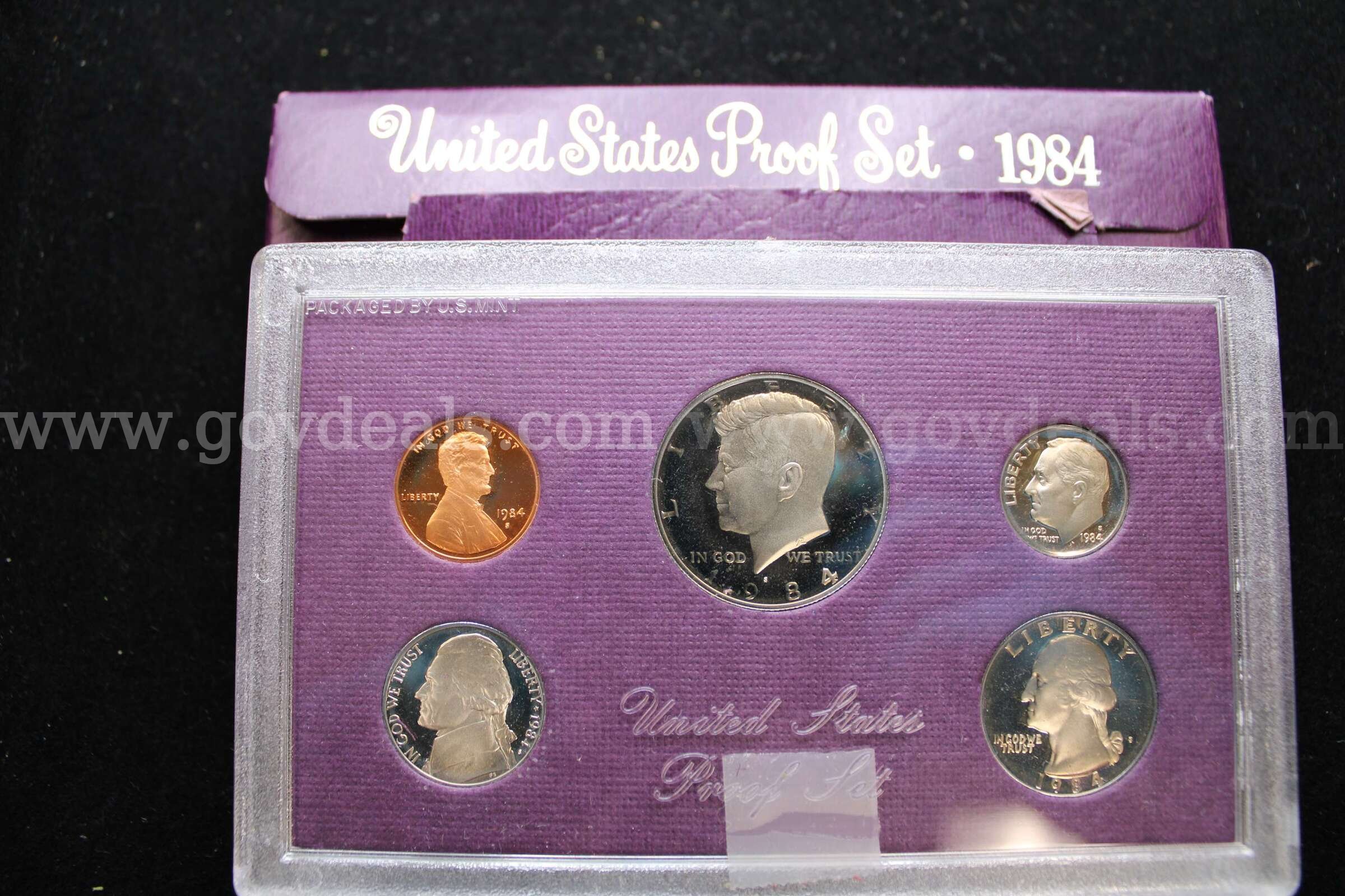 COIN SET (1); $1 BILL (1); $1 COIN (10); HALF DOLLARY (5); QUARTER (2)   Government Surplus Auction - Photo #6