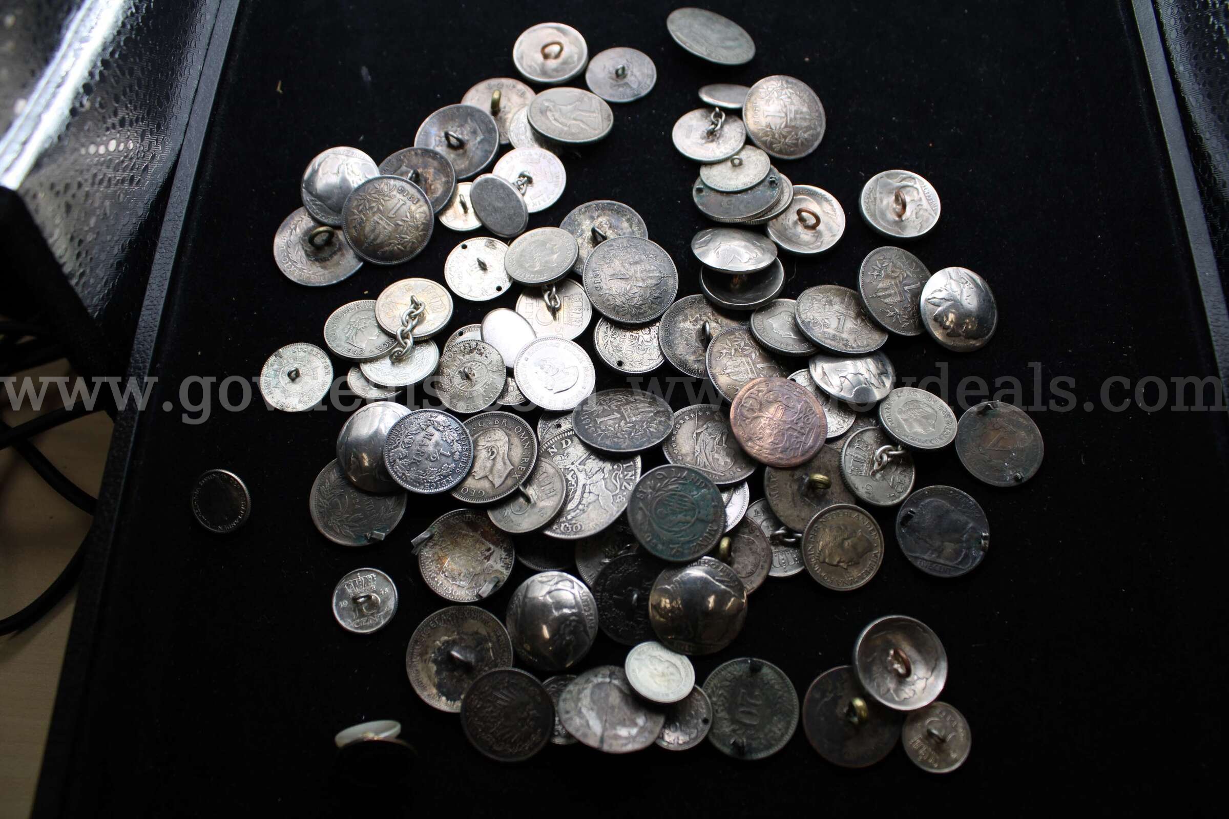 $2 BILL (2); $1 COIN (15); HALF DOLLAR (18); QUARTER (5); DIME (1); PENNY (5)   Government Surplus Auction - Photo #6