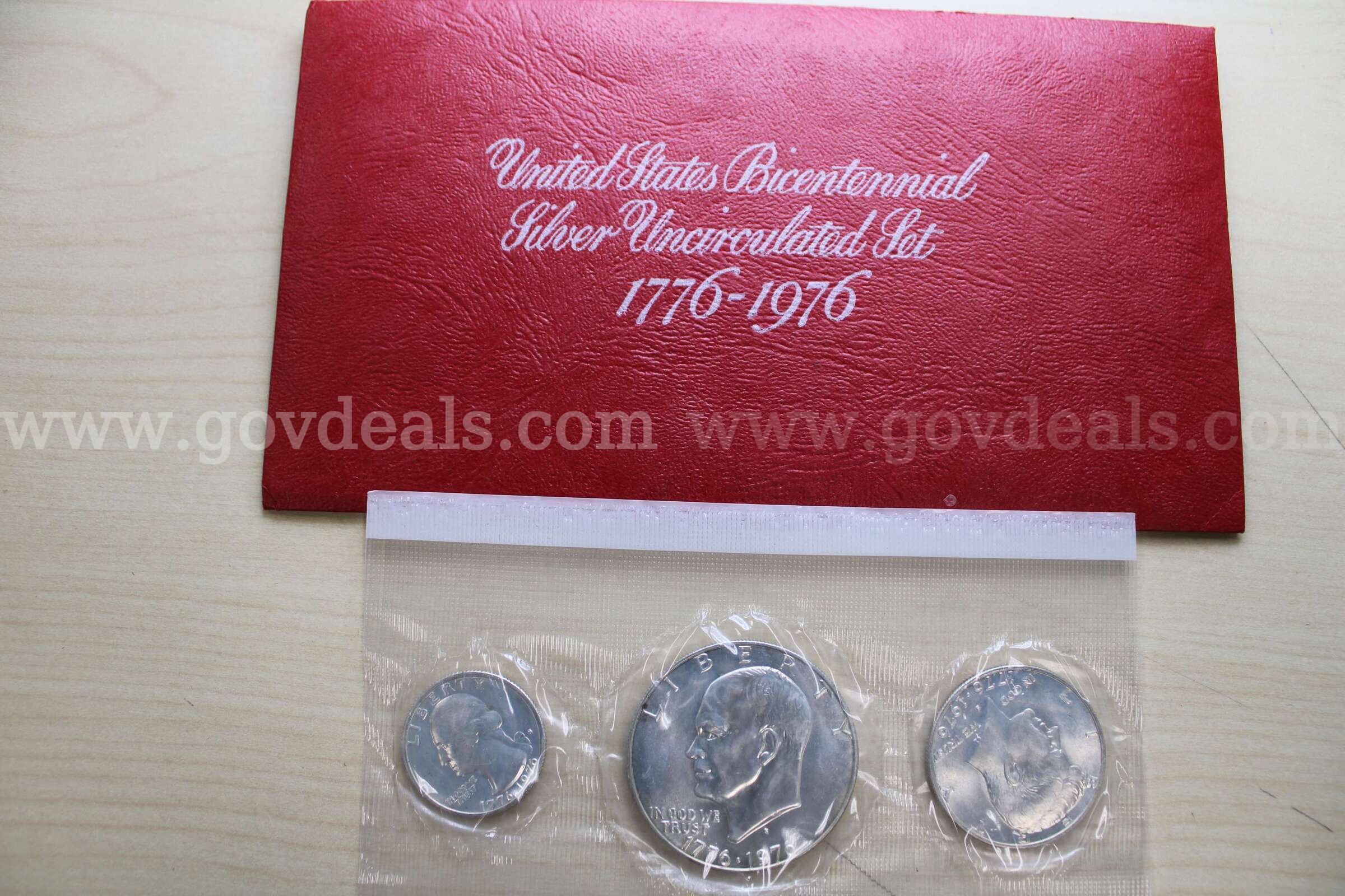 COIN SET (1); $1 COIN (1)   Government Surplus Auction - Photo #2