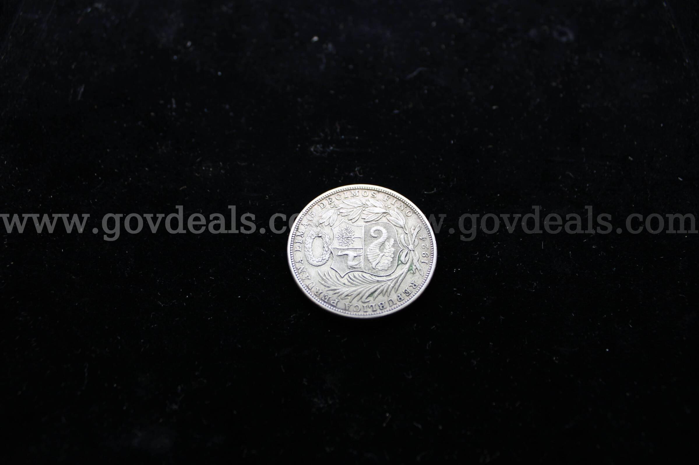 FOREIGN COIN (1)   Government Surplus Auction - Photo #2