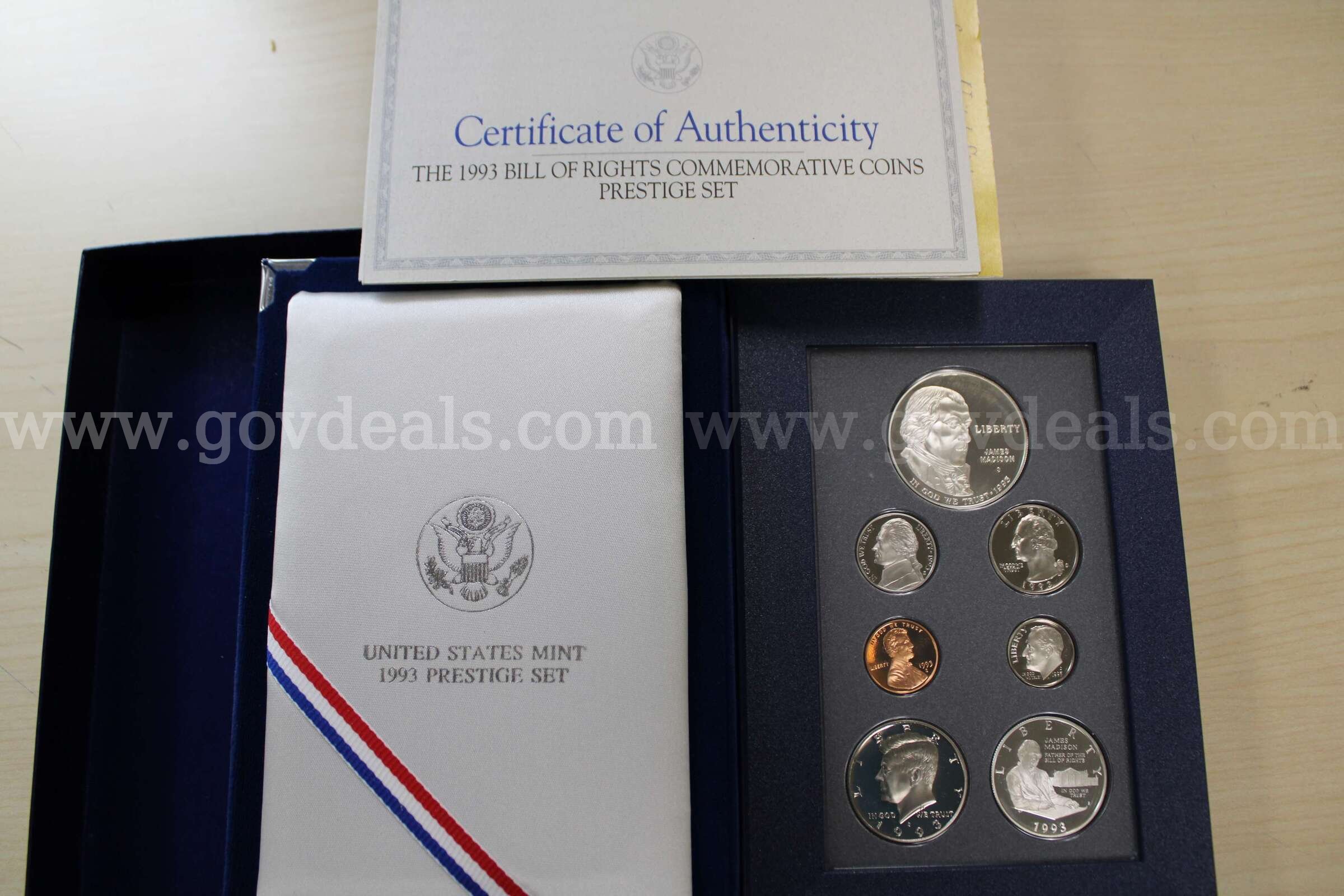 Coin Sets (6)   Government Surplus Auction - Photo #4