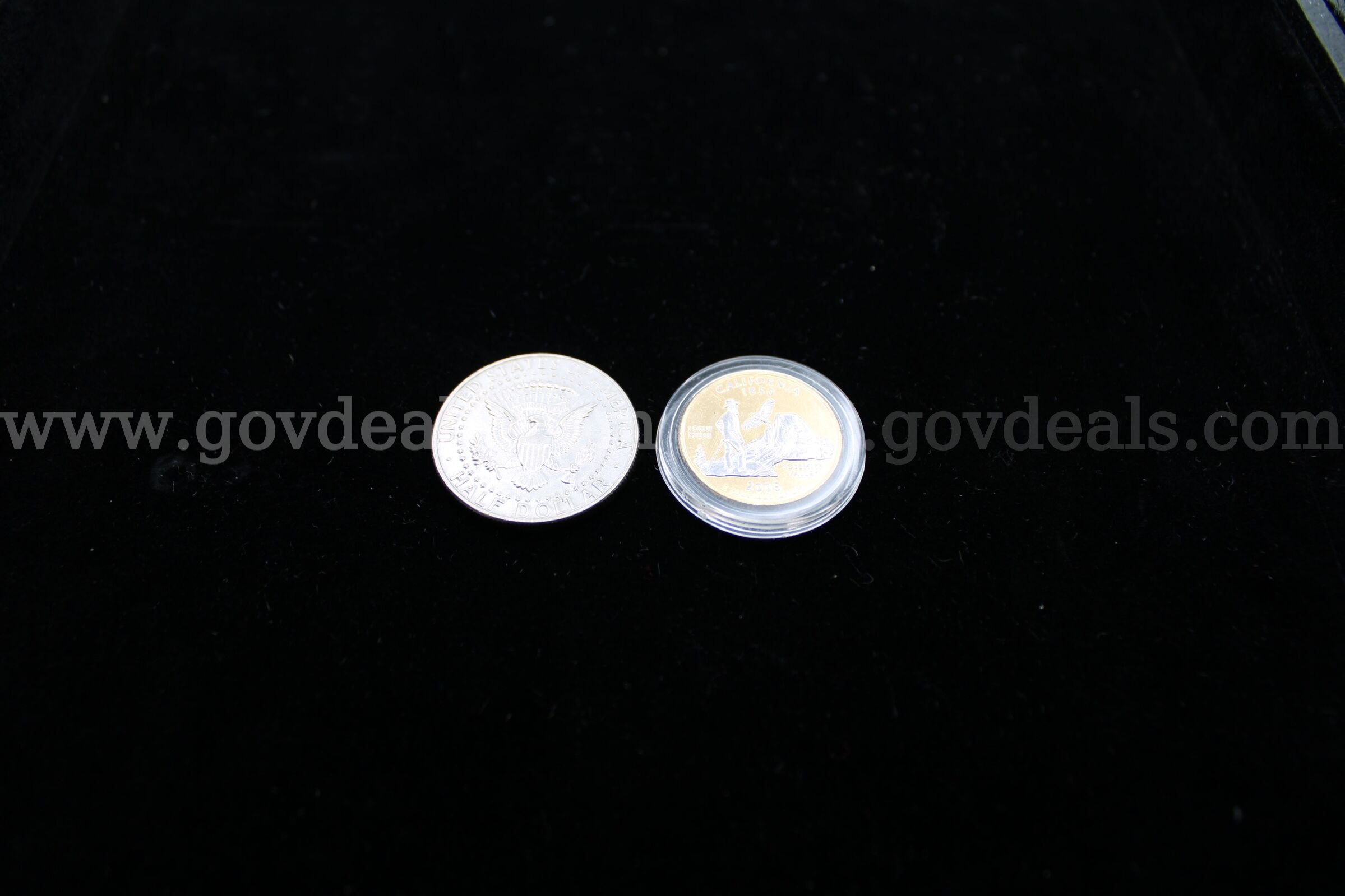 HALF DOLLAR (1); QUARTER (1)   Government Surplus Auction - Photo #2