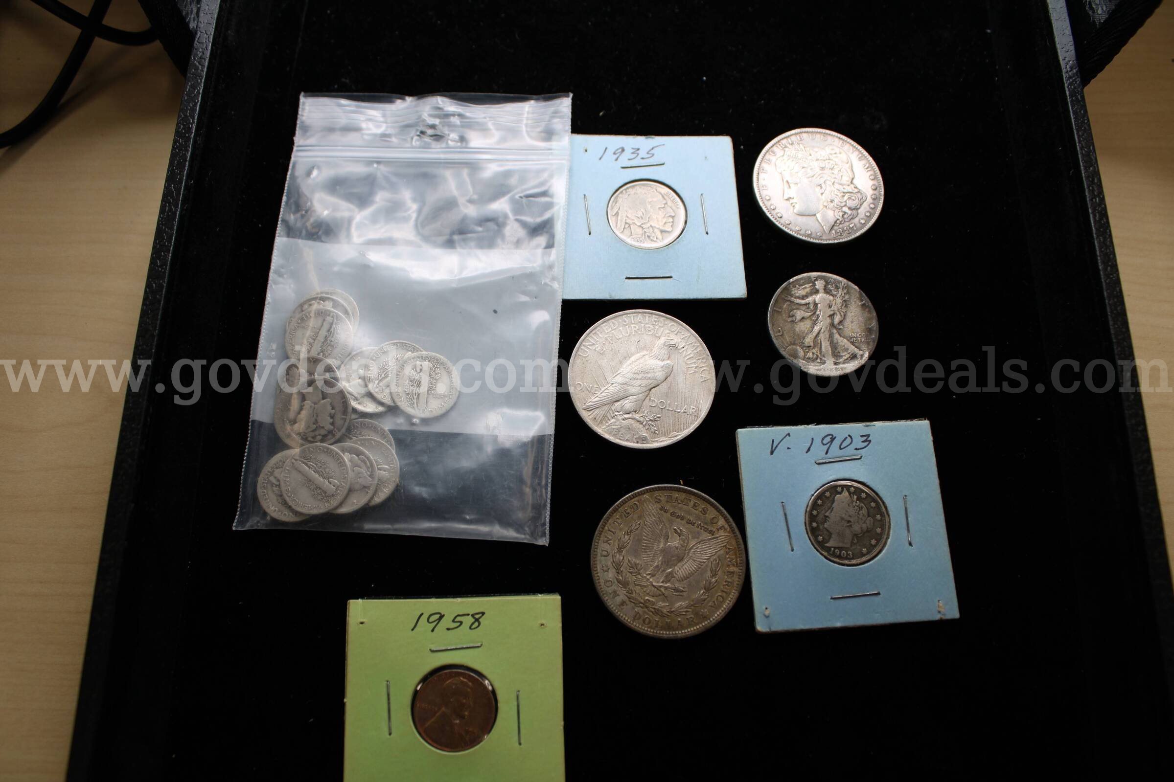 $1.00 COIN (3), 0.50 COIN (1), 0.01 COIN (1), 0.05 COIN (2).  0.10 COIN (16)   Government Surplus Auction - Primary Photo