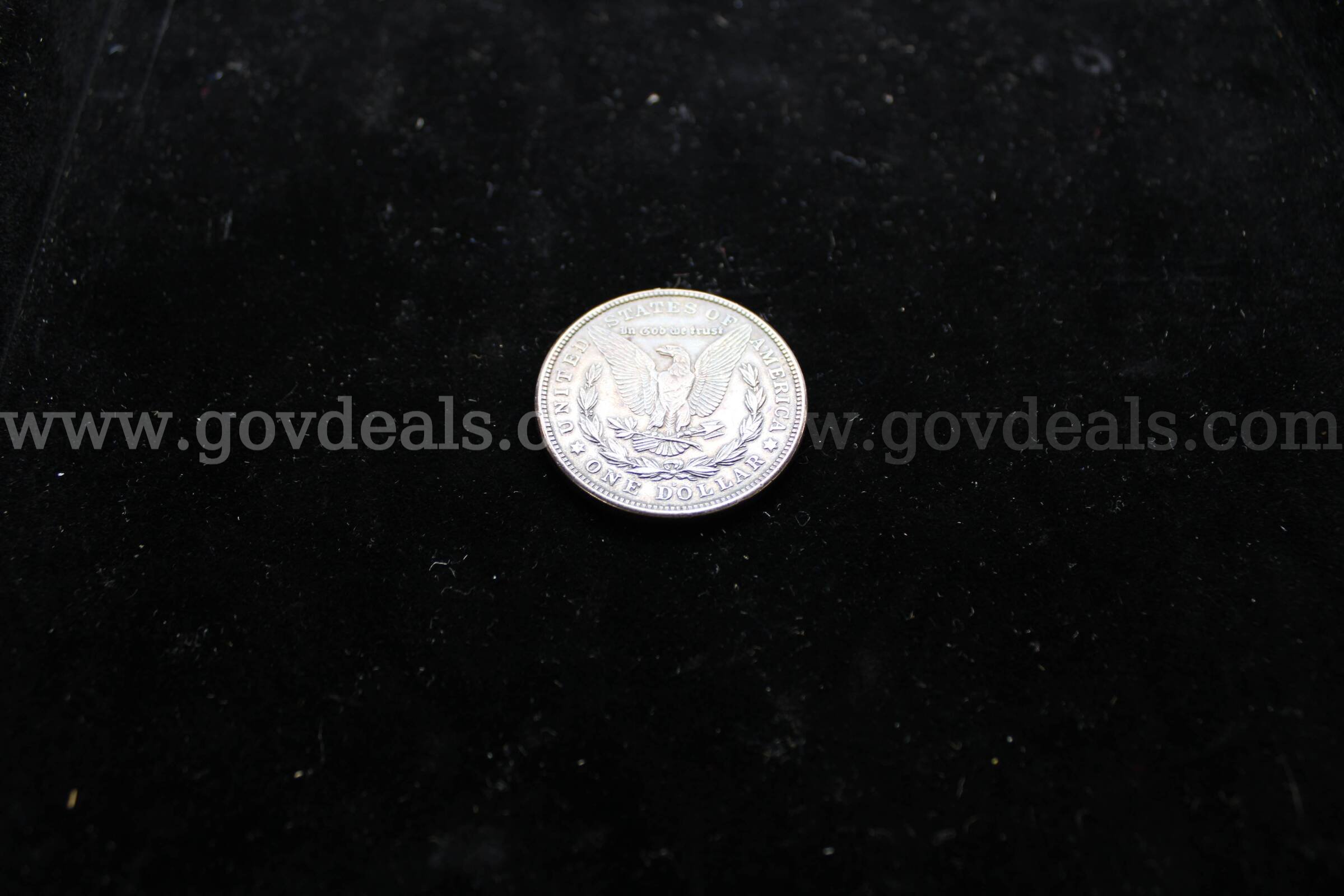 $1.00 COIN (1)   Government Surplus Auction - Photo #2
