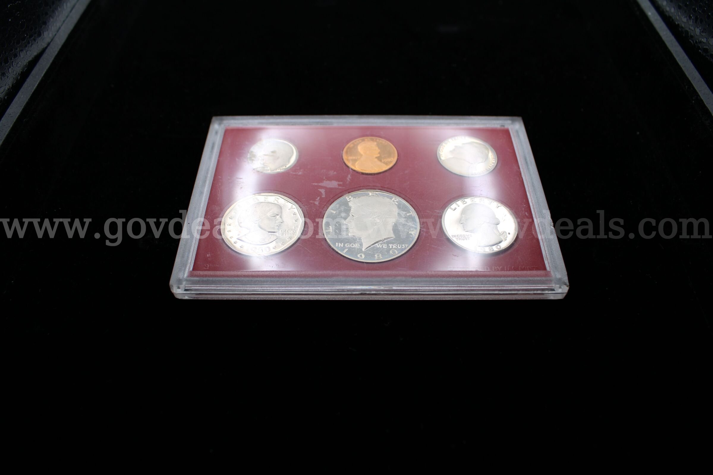 COIN SETS (1), $0.05 COIN (2), $0.10 COIN (19), 0.01 COIN (6), $0.50 COIN (4)   Government Surplus Auction - Photo #6
