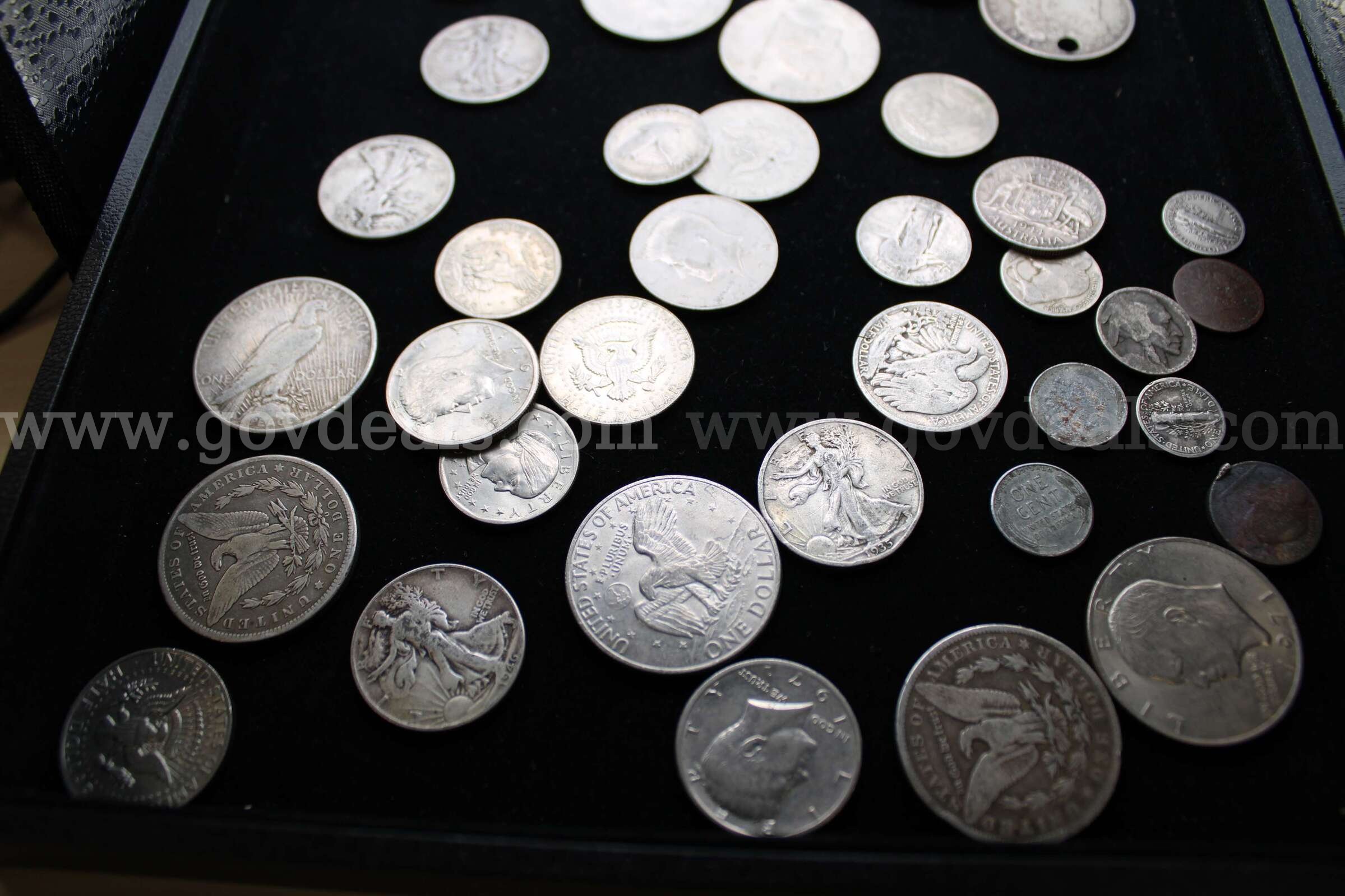 $2 BILL (4); $1 COIN (13); HALF DOLLAR (14); QUARTER (3); DIME (2); NICKEL (4)   Government Surplus Auction - Photo #3