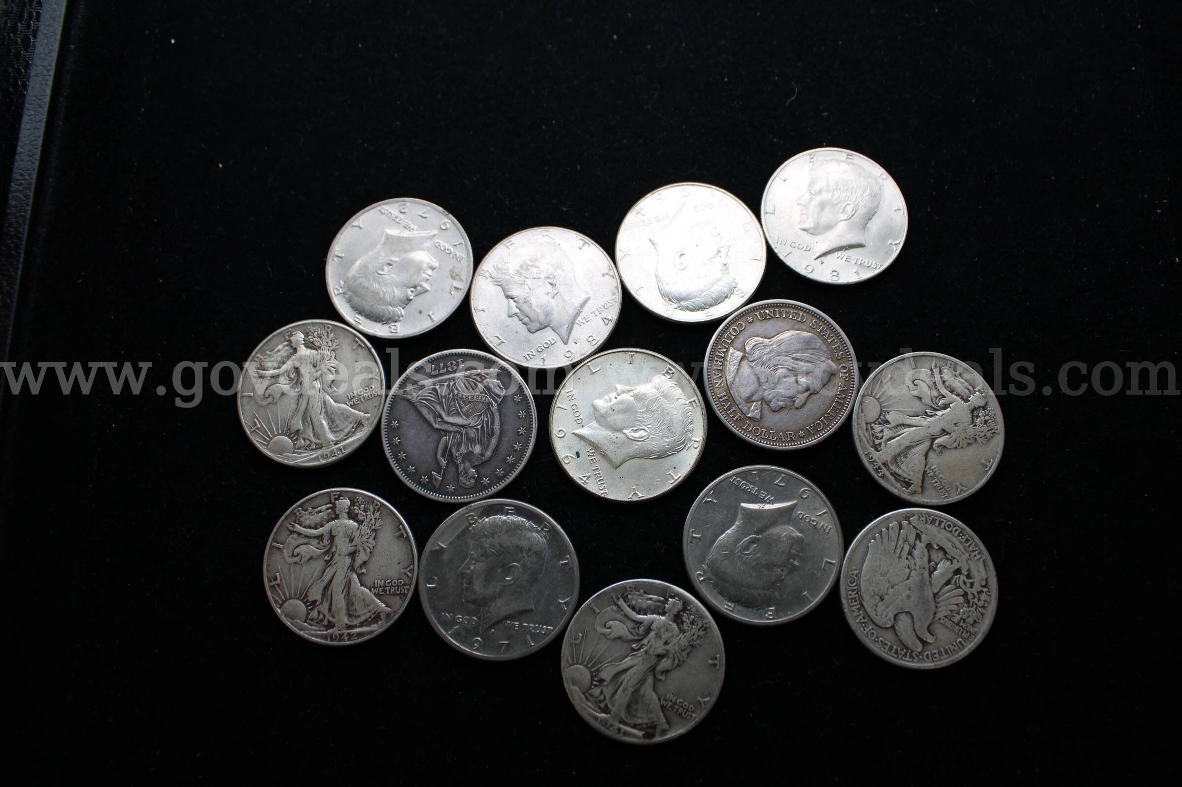 $5.00 BILL (2), $2.00 BILL (1), $1.00 BILL (32), 0.10 COIN (241)  0.05 COIN (23)  241 Government Surplus Auction - Photo #6