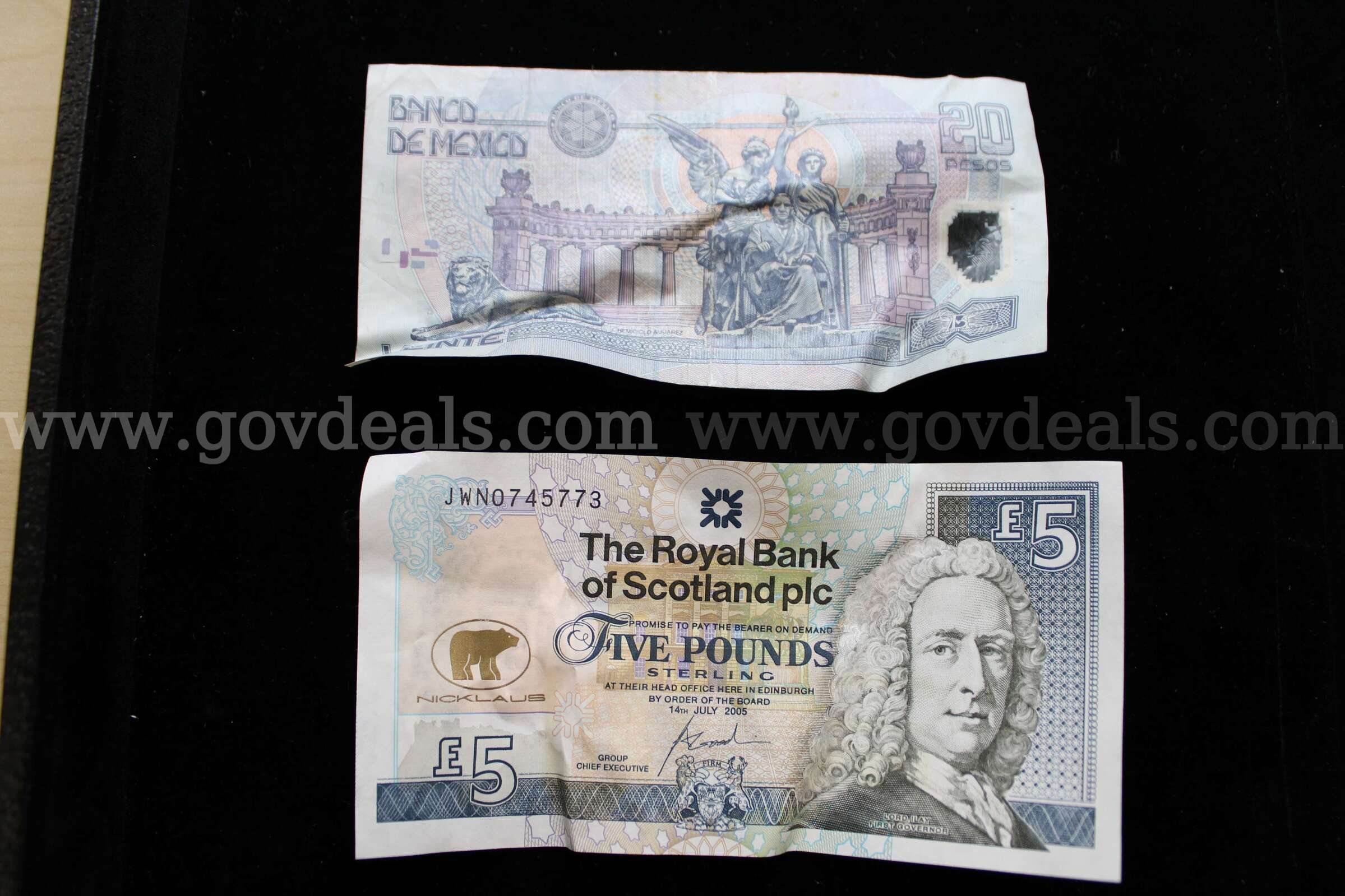 METAL BARS (2),  FOREIGN BILLS (2),  FOREIGN COIN (1)   Government Surplus Auction - Photo #3