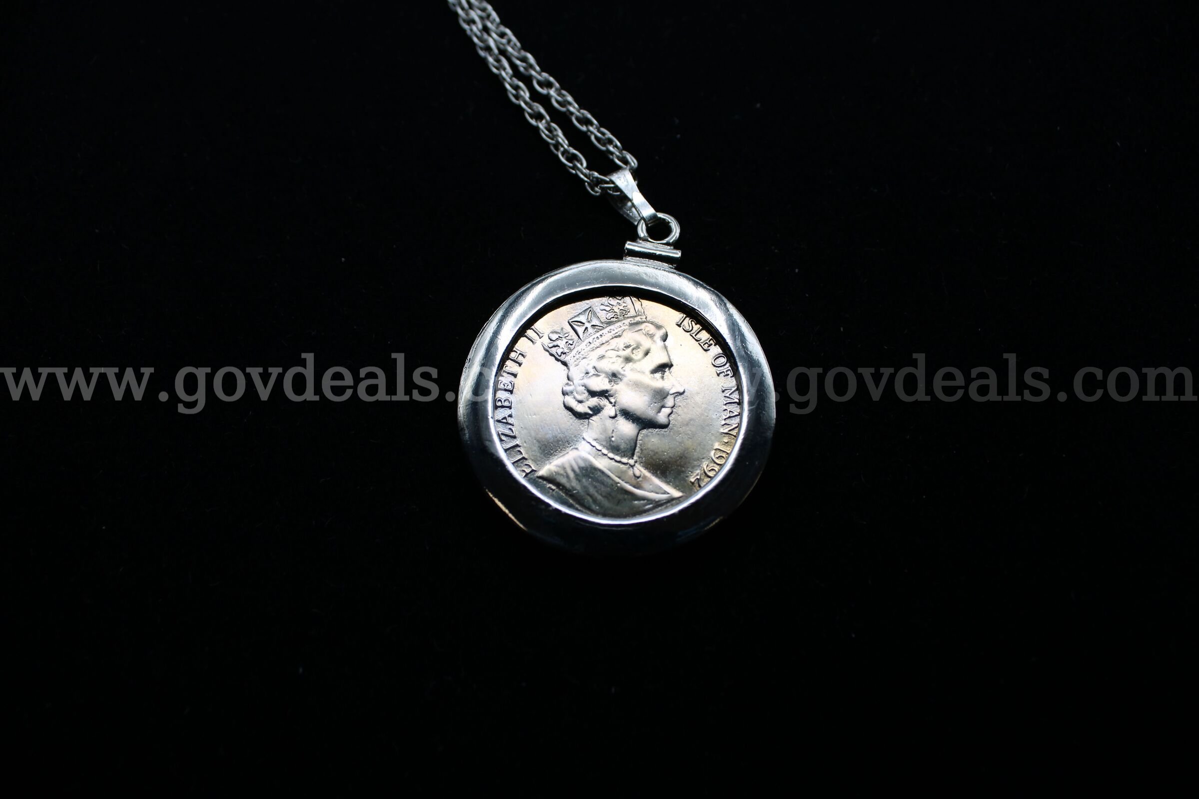PROOF SET (1); NECKLACE WITH COIN (1); MISC COIN (1)   Government Surplus Auction - Photo #4