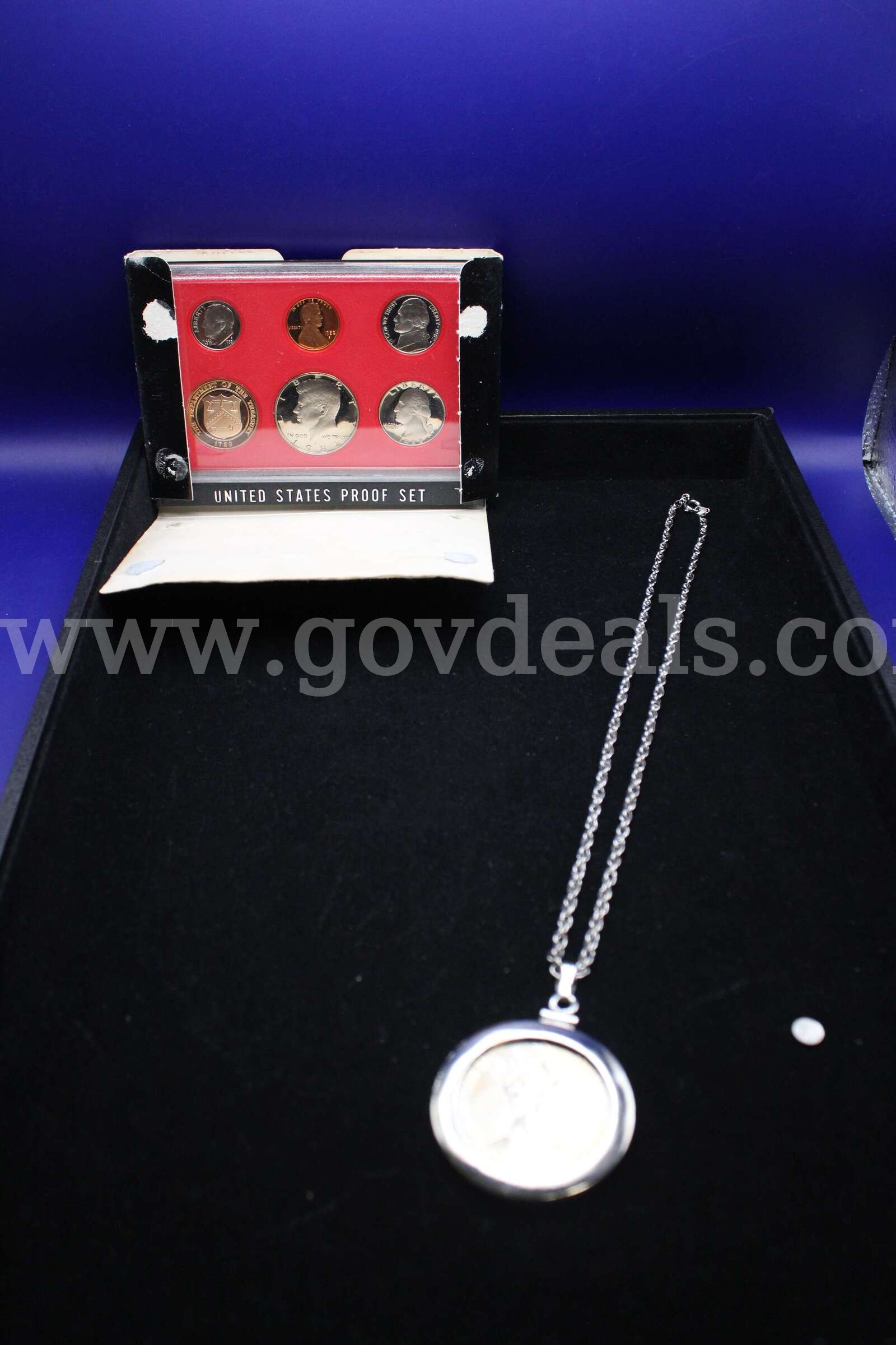 PROOF SET (1); NECKLACE WITH COIN (1); MISC COIN (1)   Government Surplus Auction - Photo #5