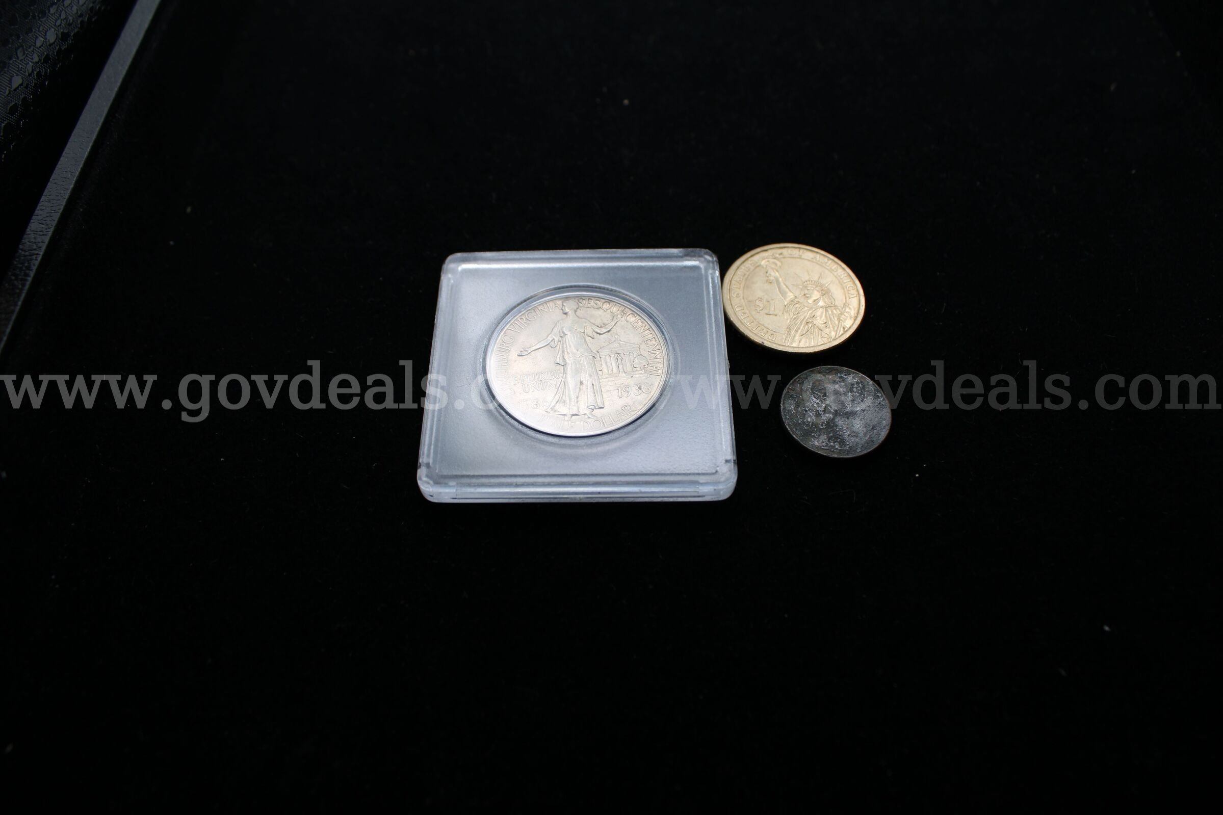 $2.00 BILL (4), $5.00 BILL (2), $1.00 (9), $1.00 COIN (1), 0.50 COIN (1),   Government Surplus Auction - Photo #6