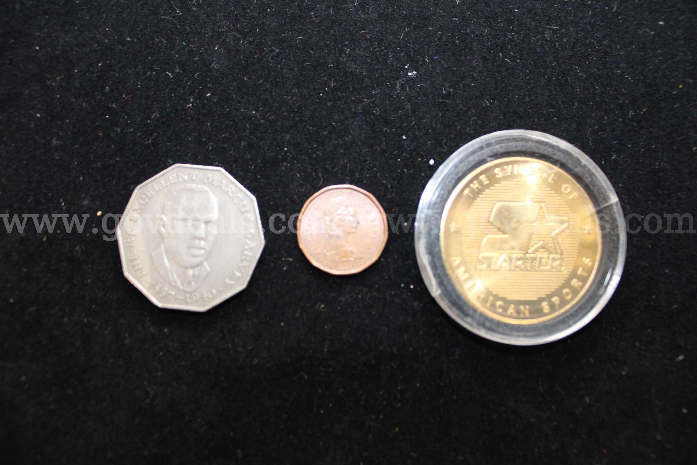 COIN SETS (4); HALF DOLLAR (1); FOREIGN COIN (3); NICKEL (1); TOKEN (1)   Government Surplus Auction - Photo #6