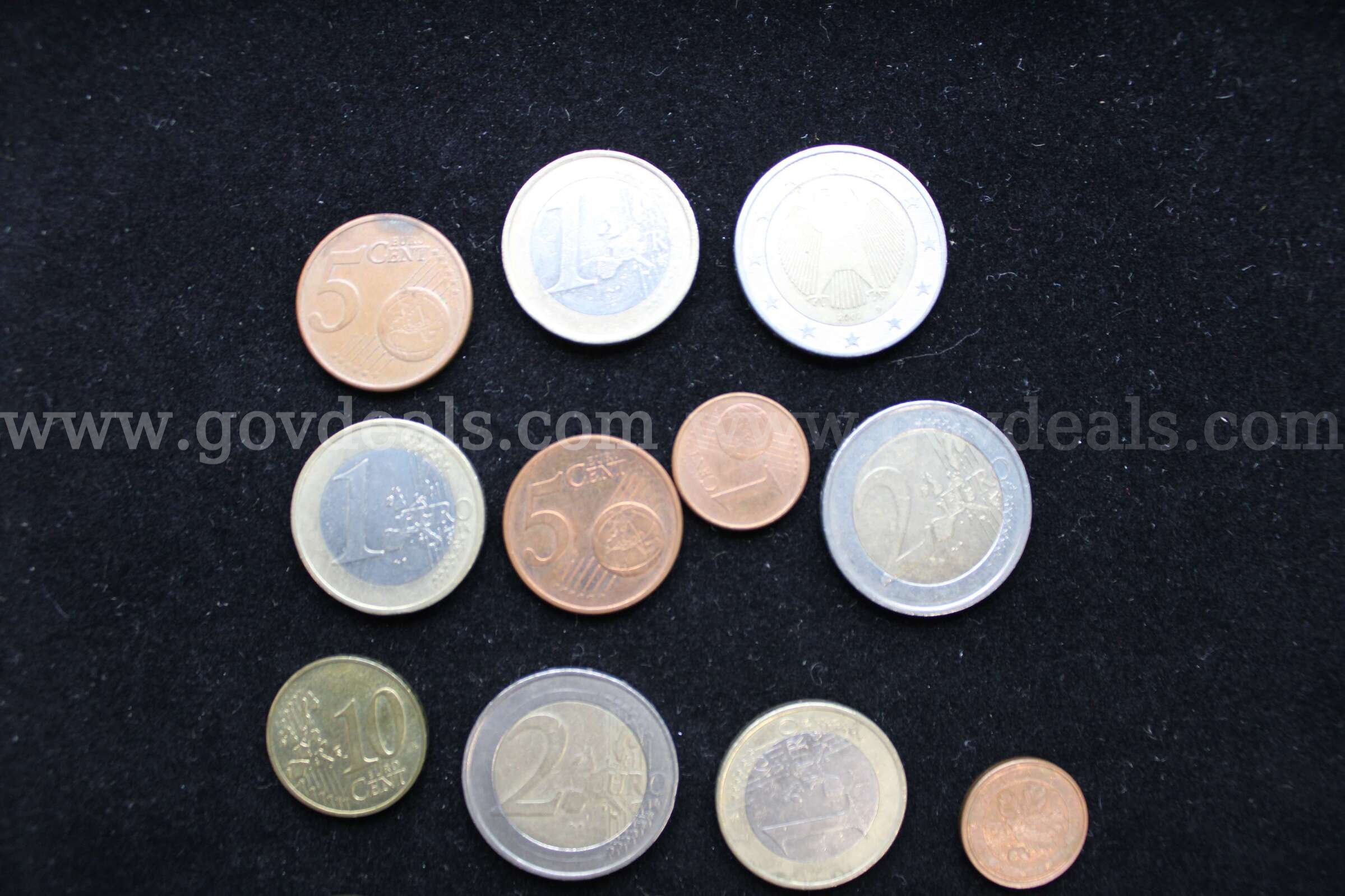 Foreign Coins (18)   Government Surplus Auction - Photo #3