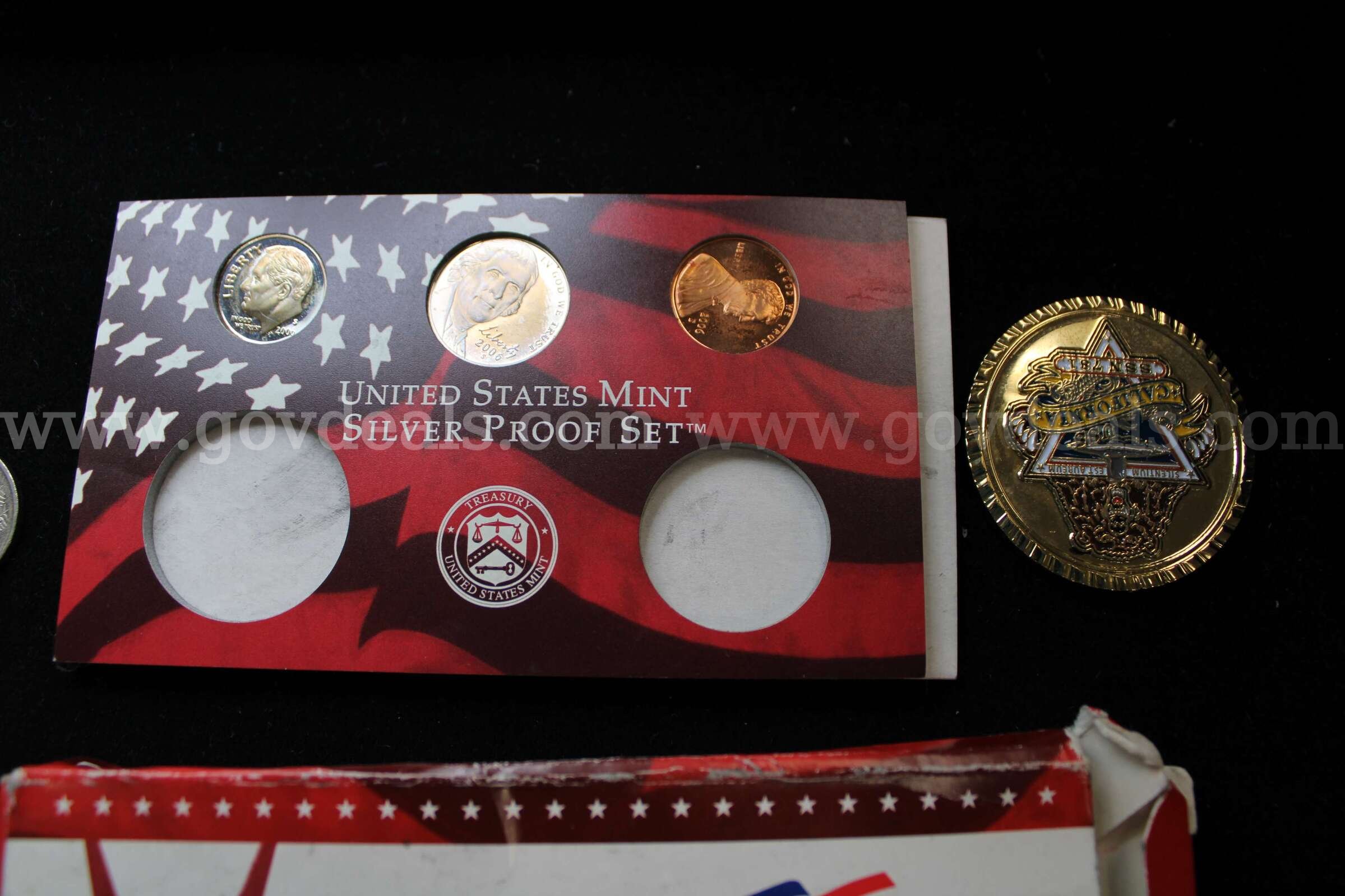 COLLECTORS COIN (1); PROOF SET (1); FOREIGN COINS (23)   Government Surplus Auction - Photo #2