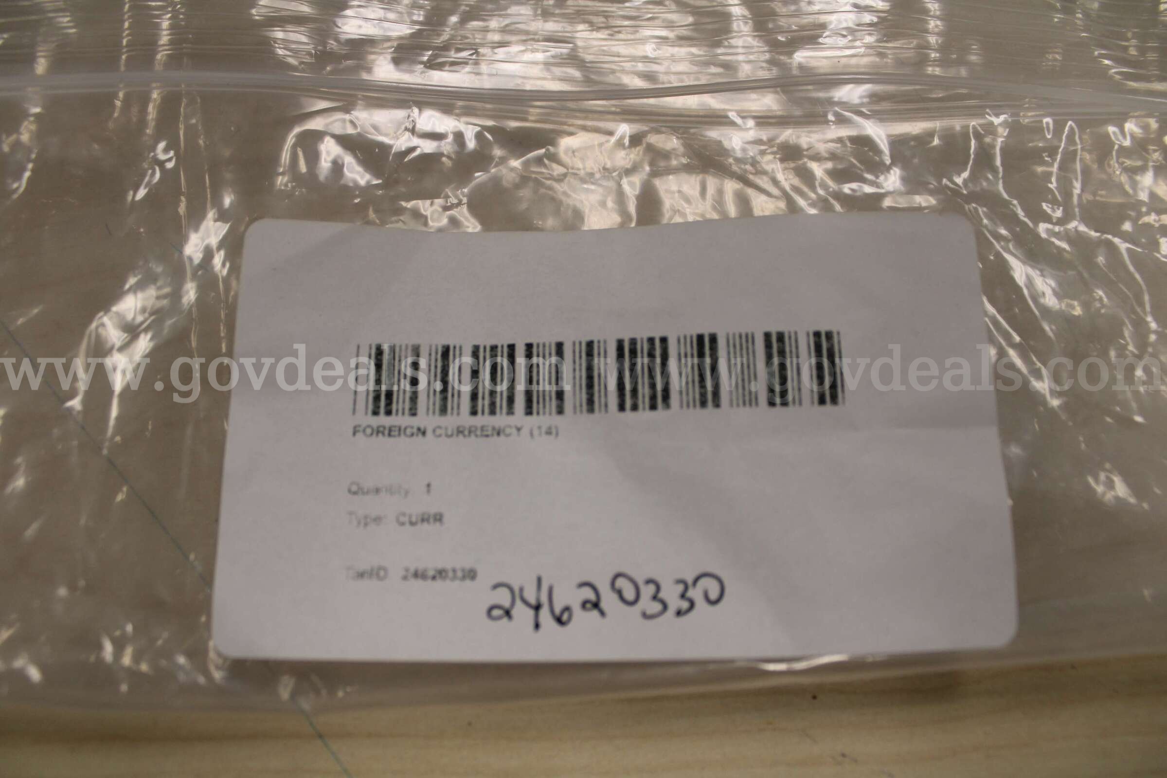 FOREIGN CURRENCY (14)   Government Surplus Auction - Photo #6