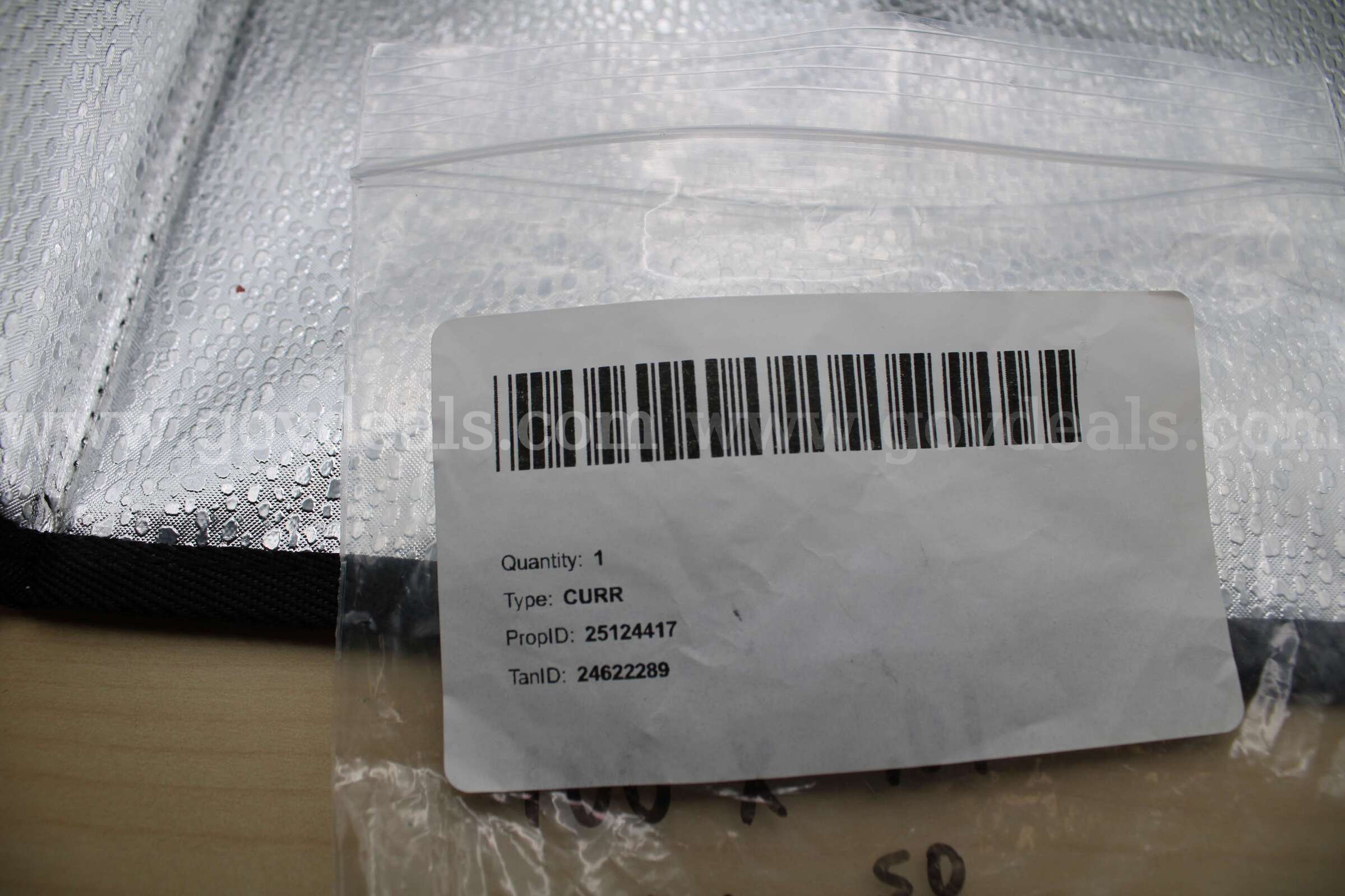 HALF $ (14); DIME (1); PENNY (100); FOREIGN COIN (1)  100 Government Surplus Auction - Photo #6