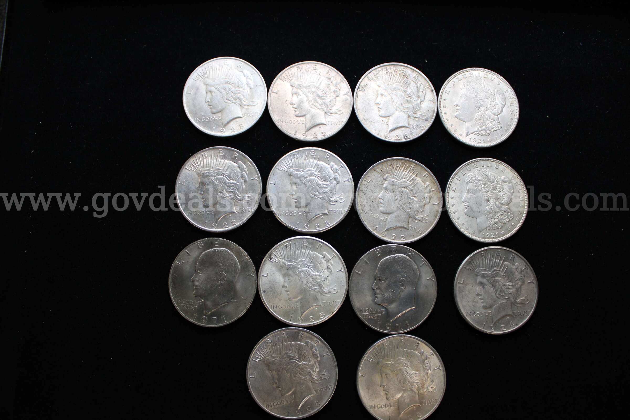 $5 BILL (3); $1 BILL (9); $1 COIN (14); HALF $ (11); FOREIGN COIN (1)   Government Surplus Auction - Photo #3
