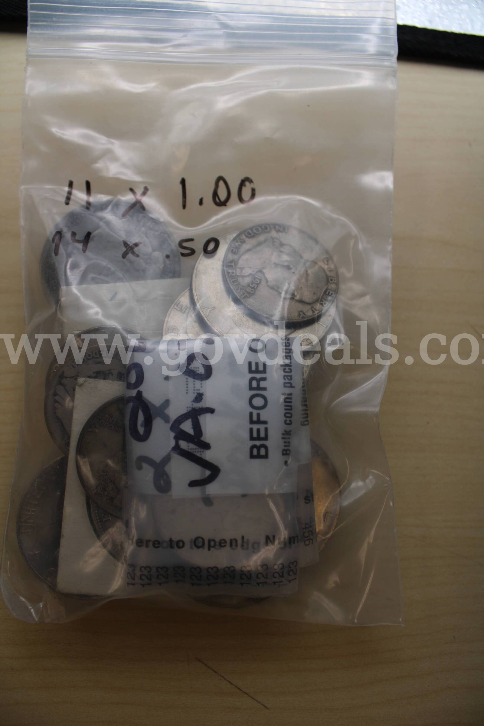 FOREIGN COINS (6); DIMES (25); QUARTER (27); PENNY (2); $1 COIN (11); HALF $ (14   Government Surplus Auction - Photo #2
