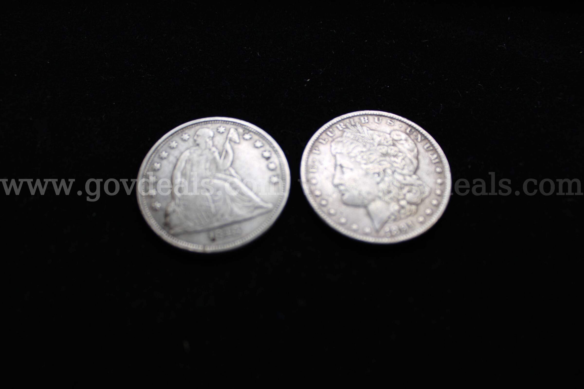 $2 BILL (4); $1 BILL (1); $1 COIN (2); PENNY (1)   Government Surplus Auction - Photo #3