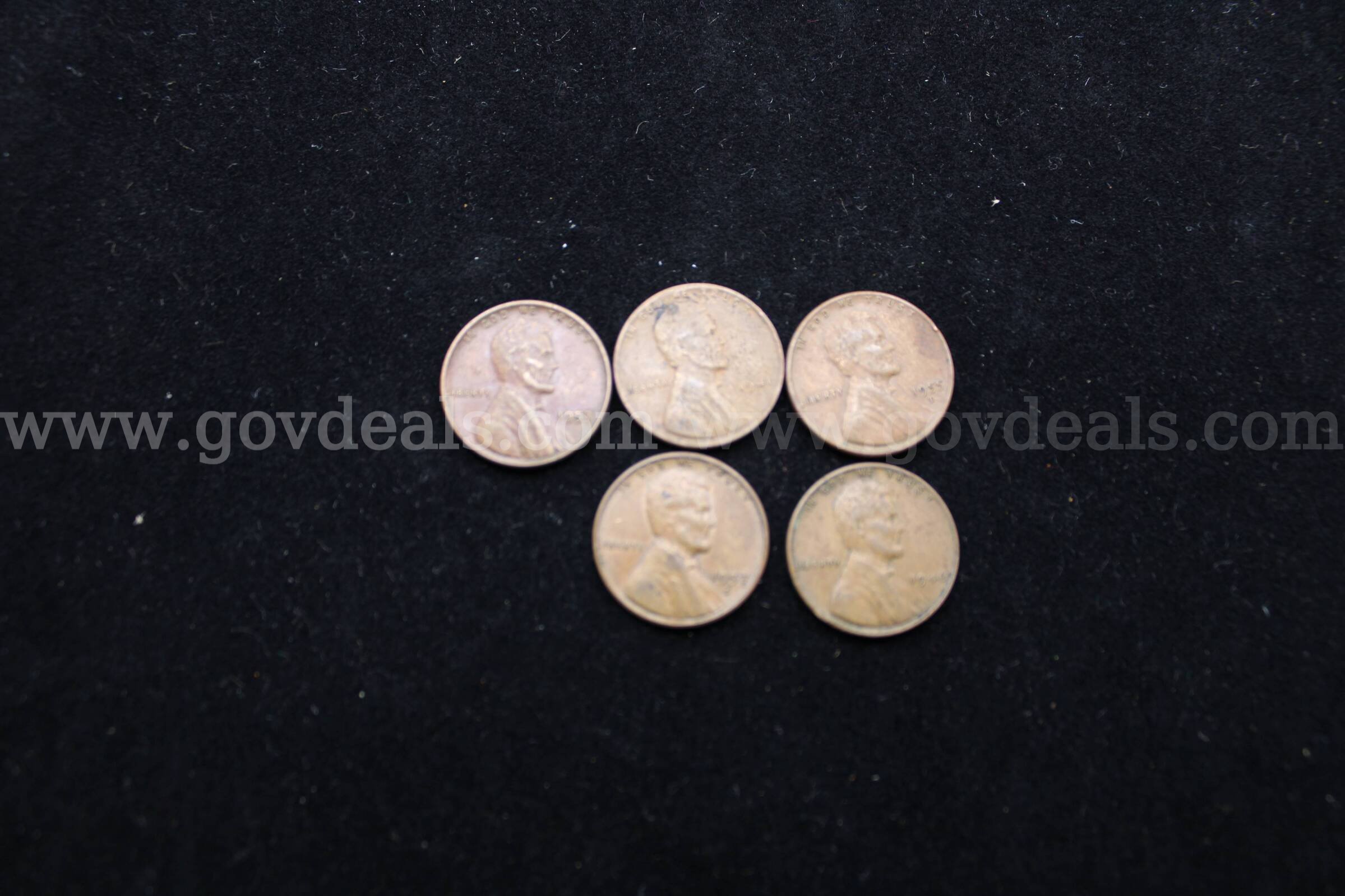 PENNY (405); HALF $ (5); DIMES (682); NICKELS (227); QUARTERS (88); FOREIGN COIN  405 Government Surplus Auction - Photo #6