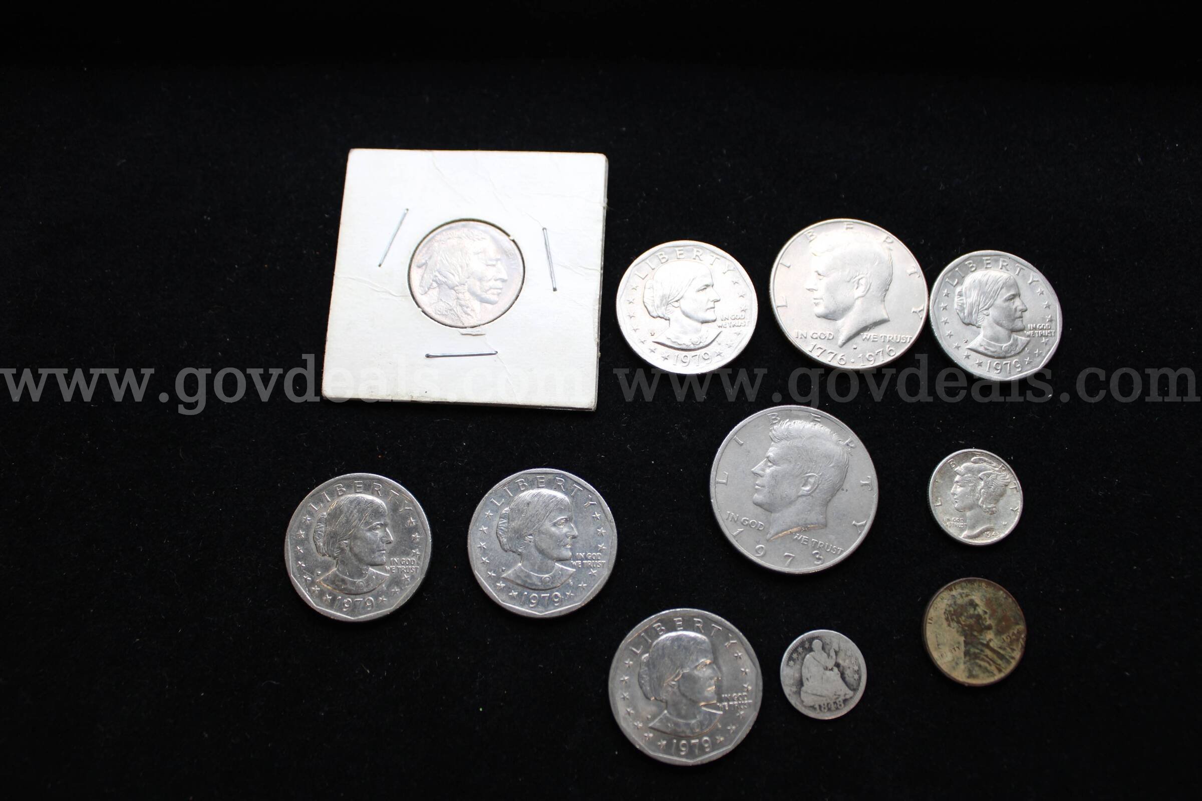 $2 BILL (1); MINTS SET (4); FOREIGN BILL (1) COIN (1); $1 COIN (5); HALF $ (2);   Government Surplus Auction - Photo #5