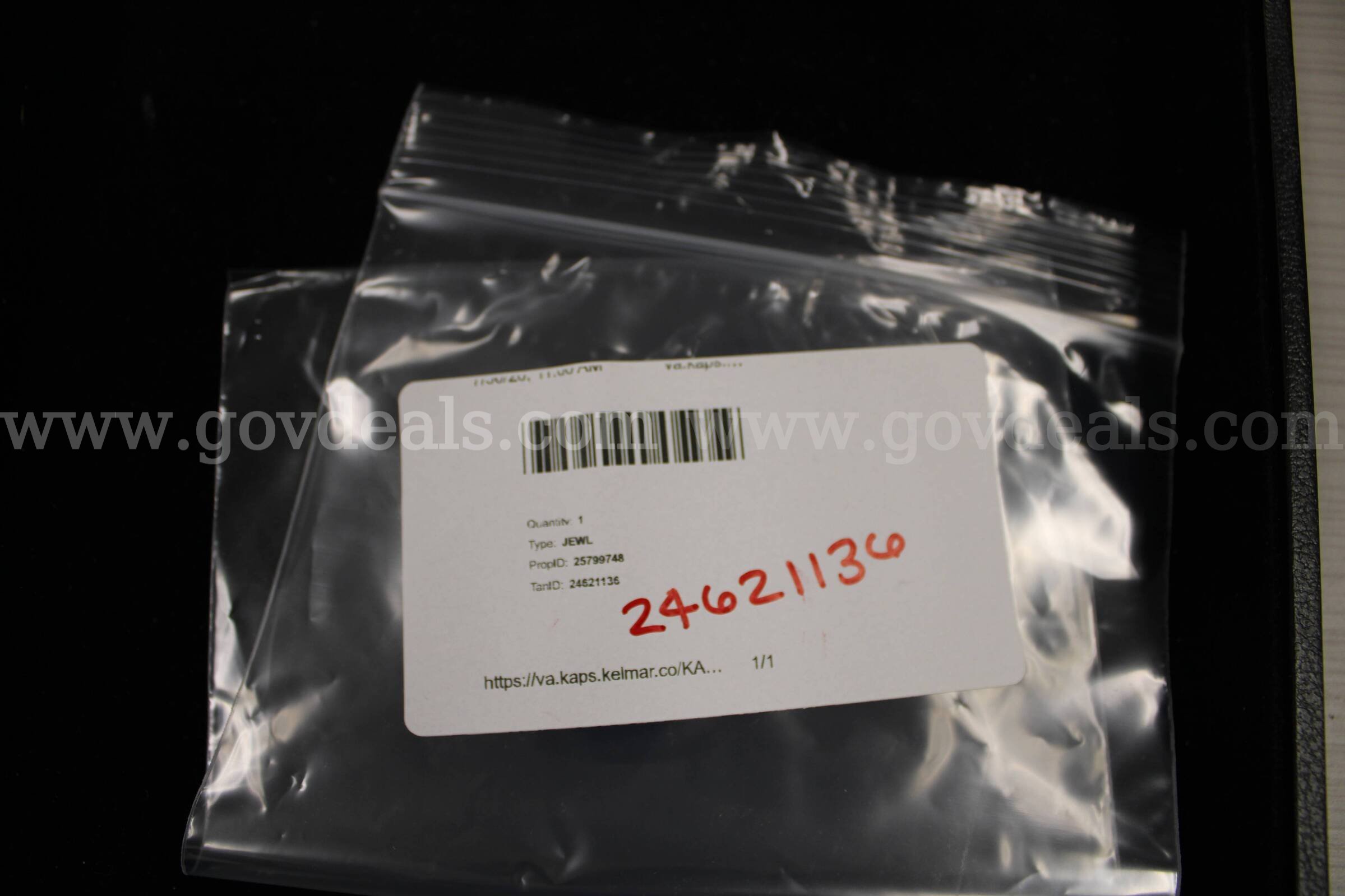 1 Ring   Government Surplus Auction - Photo #3