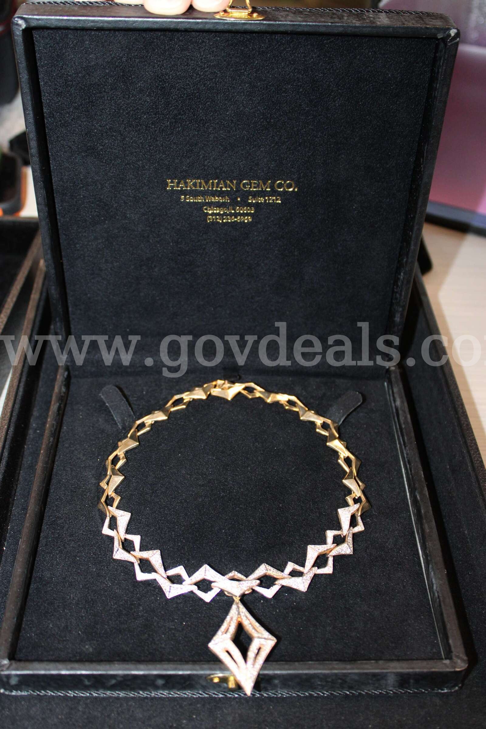 Necklace (1)   Government Surplus Auction - Photo #2