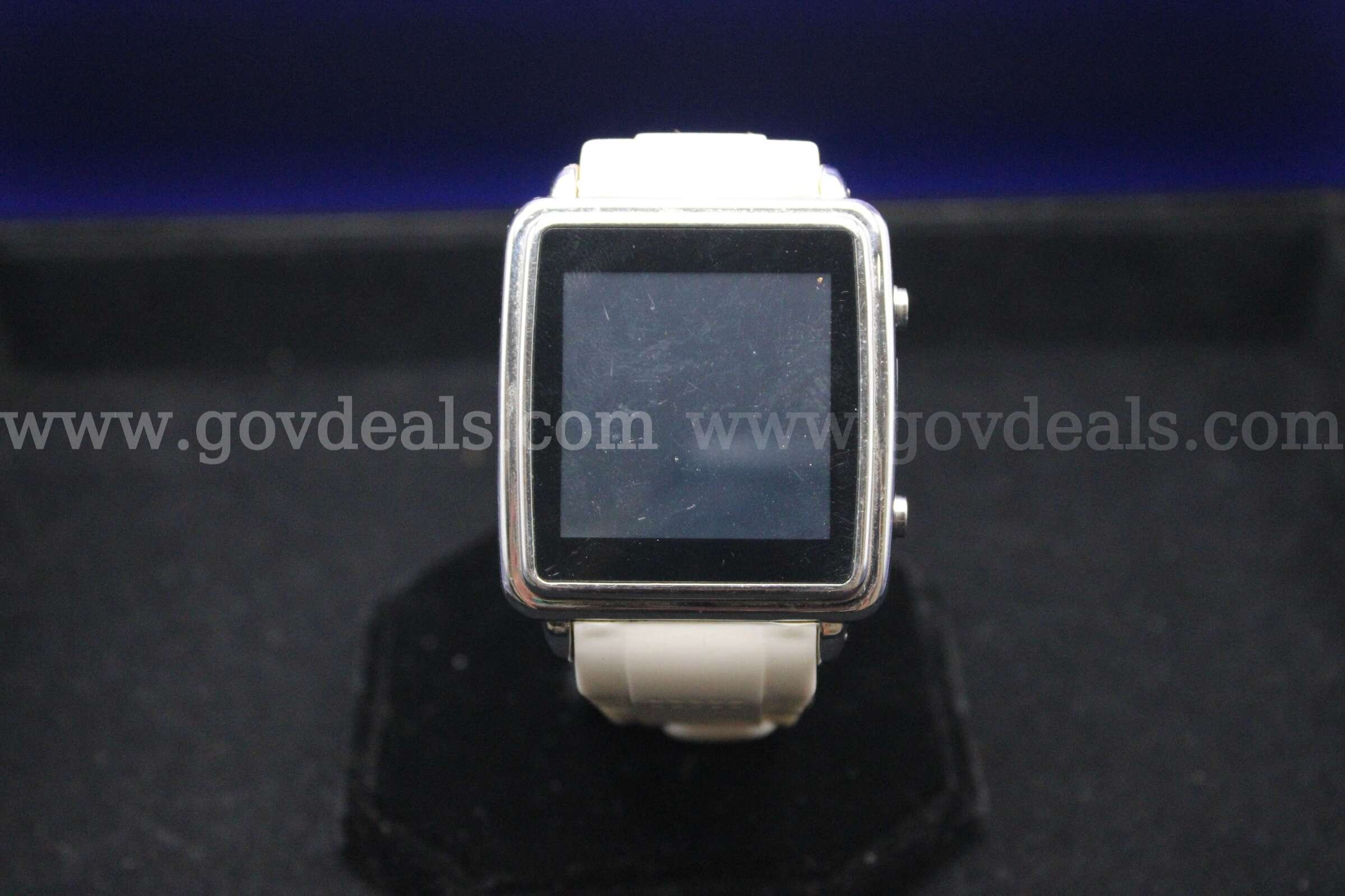 1 Watch   Government Surplus Auction - Photo #2