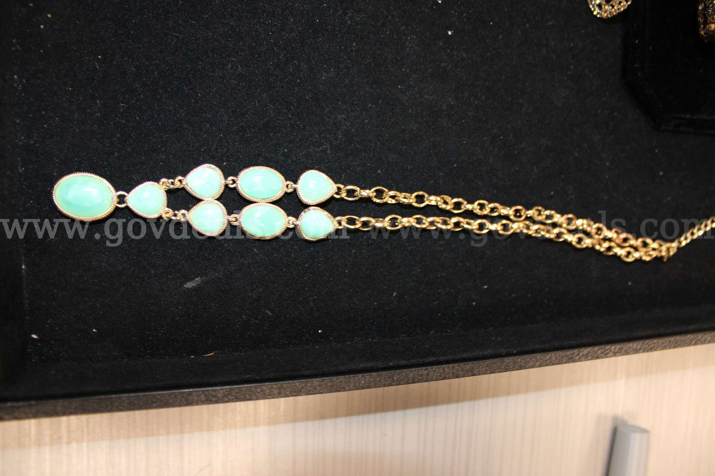 4 PIECES OF JEWELRY TO INCLUDE (1) GOLD BRACELET, (1) GOLD AND TEAL BRACELET (1)   Government Surplus Auction - Photo #2