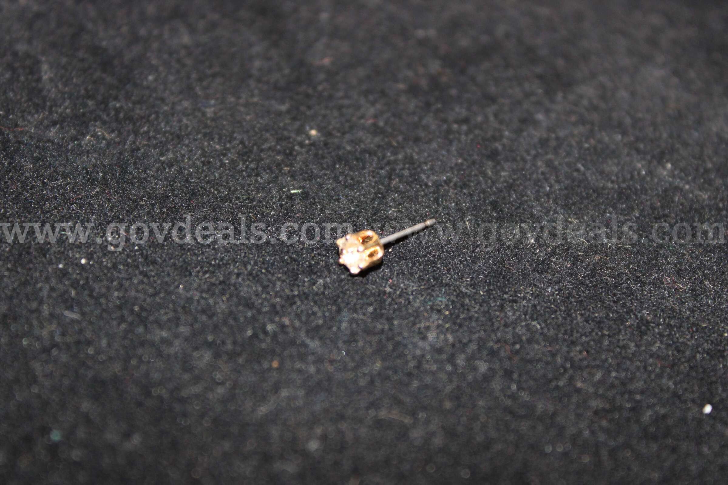 DIAMOND STUD EARRING   Government Surplus Auction - Primary Photo