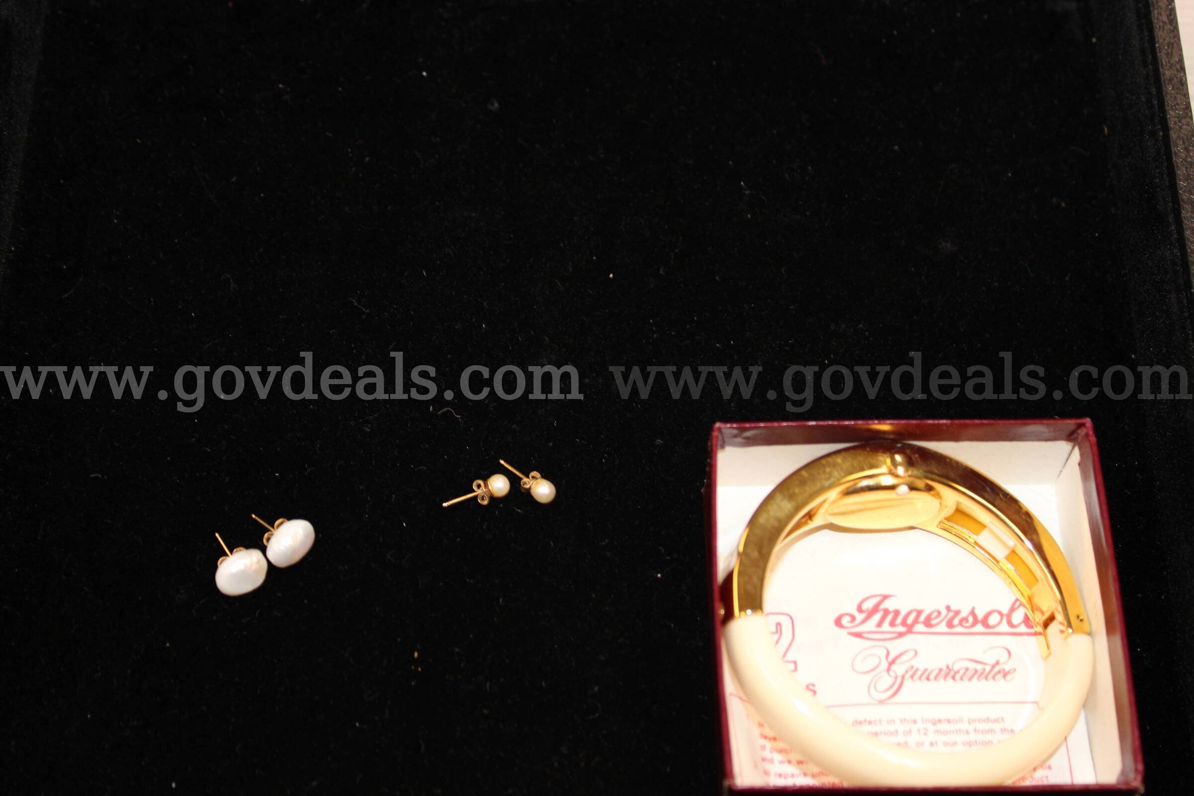 WATCH (1); EARRING, PAIR (2)   Government Surplus Auction - Primary Photo