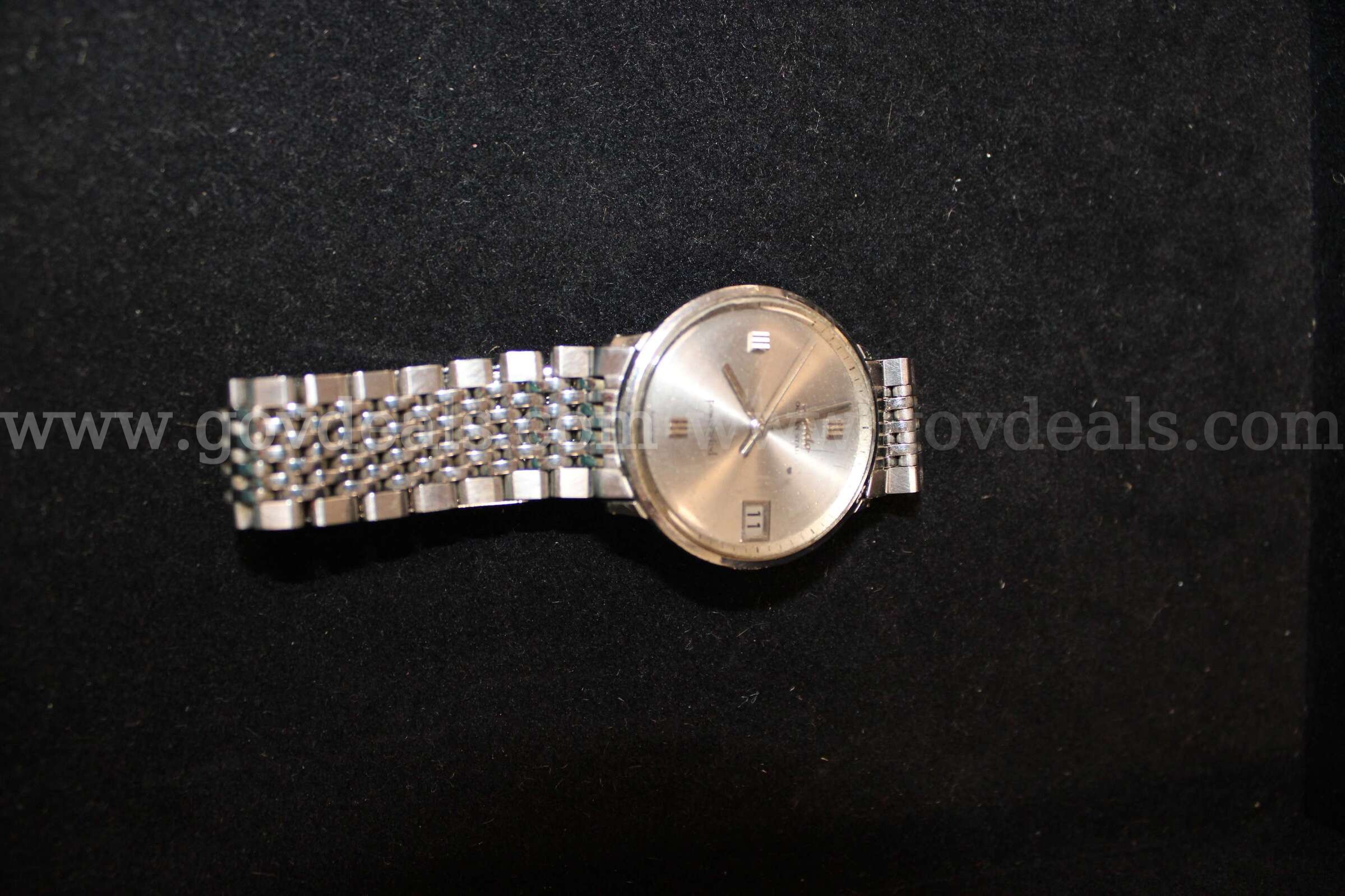 1 Watch   Government Surplus Auction - Primary Photo