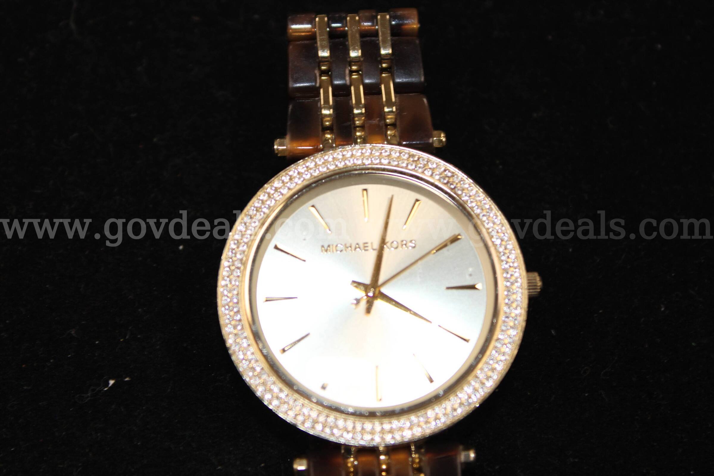 1 Watch   Government Surplus Auction - Photo #2