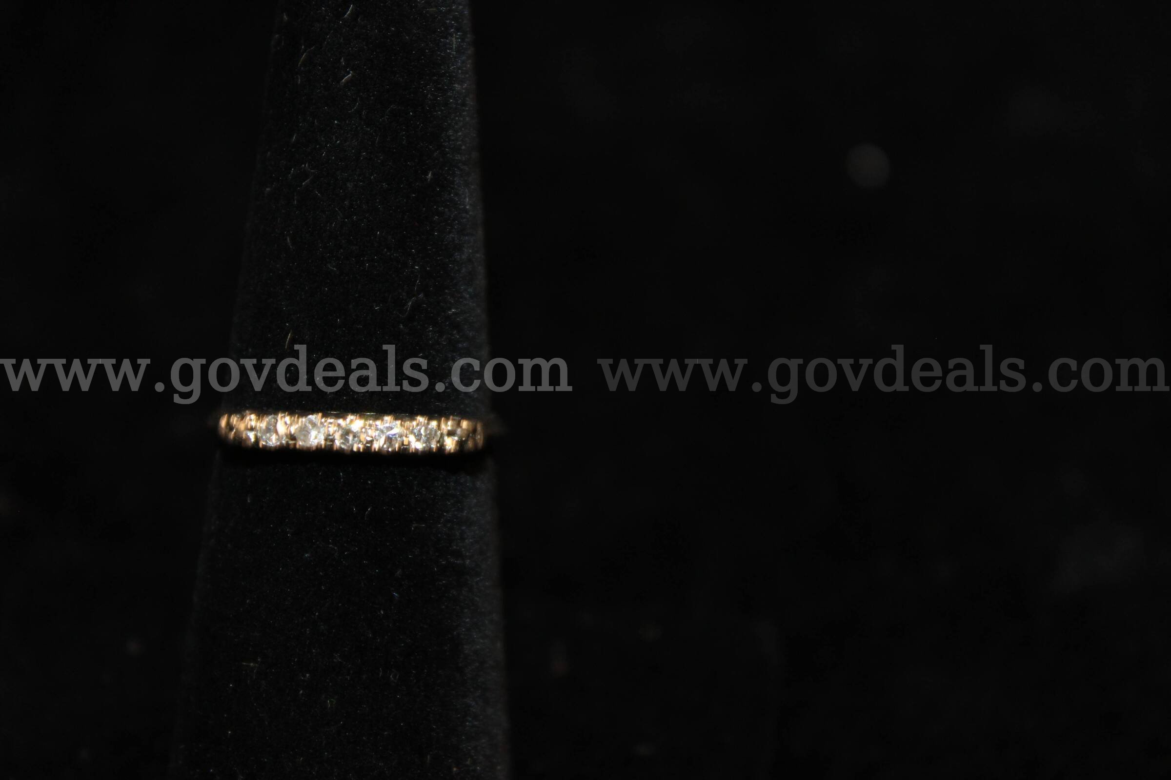 1 Ring   Government Surplus Auction - Primary Photo