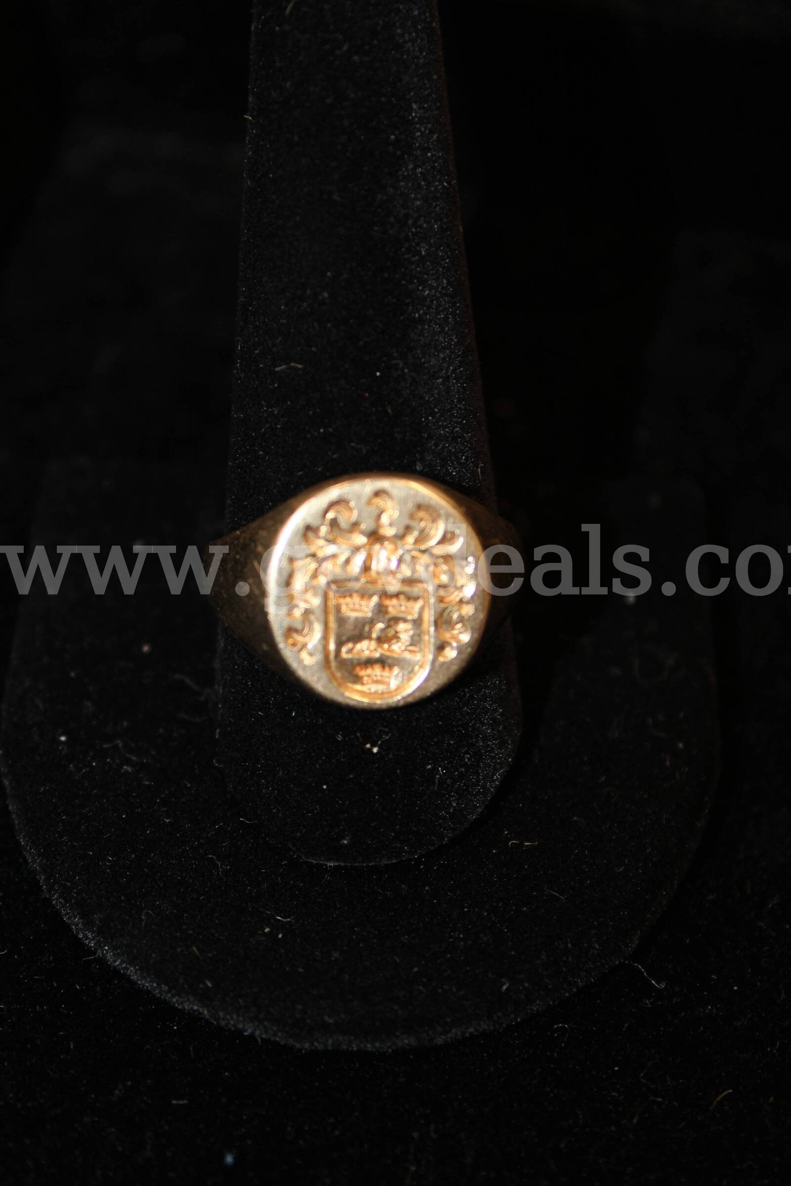 PENDANT (1); NECKLACE (1); WATCH (3); RING (2)   Government Surplus Auction - Photo #4