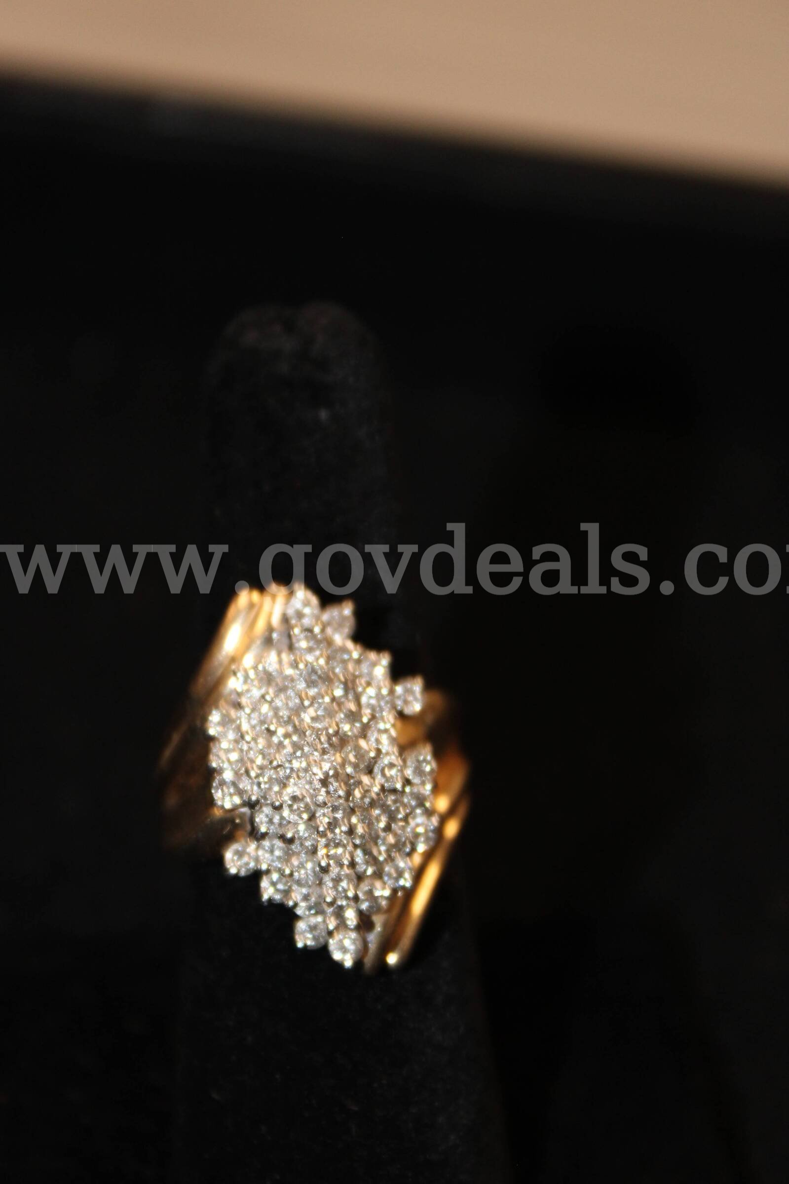 2 Rings   Government Surplus Auction - Photo #2