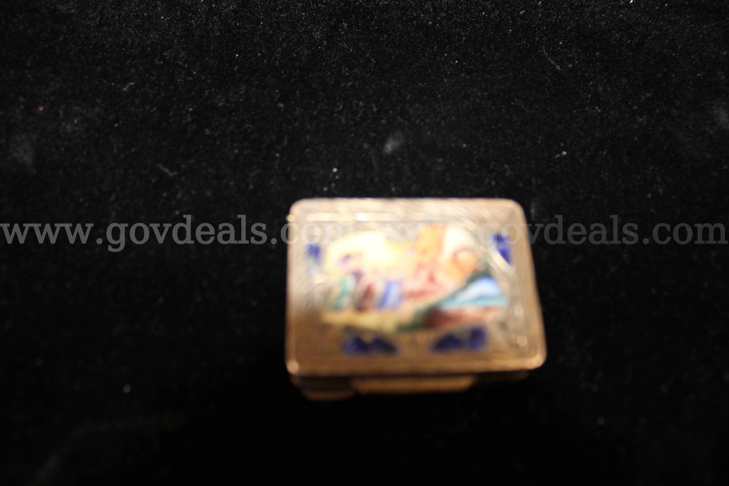 BRACELET (1); PIN (1)   Government Surplus Auction - Photo #4