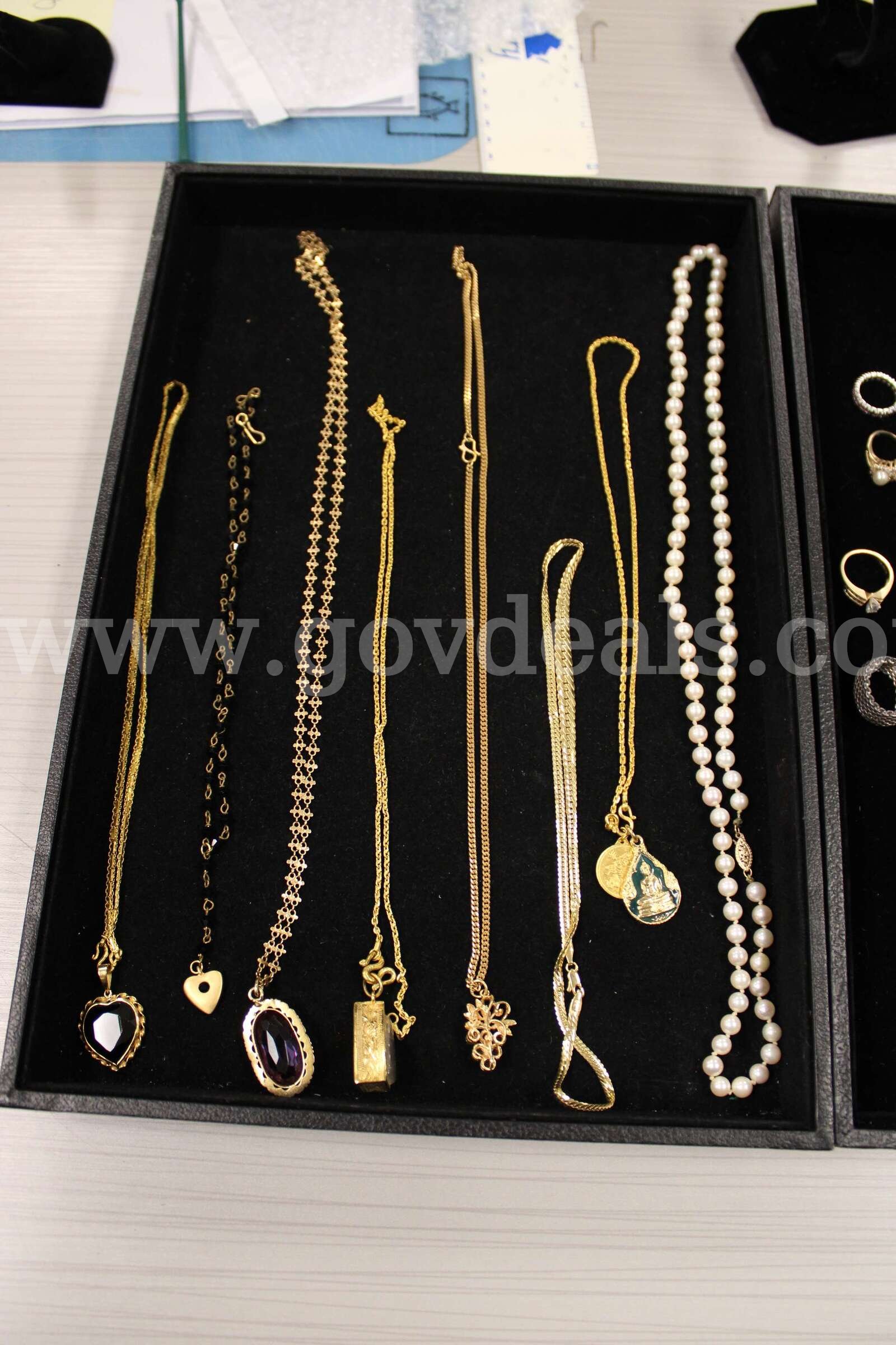 Jewelry & Watch   Government Surplus Auction - Photo #3