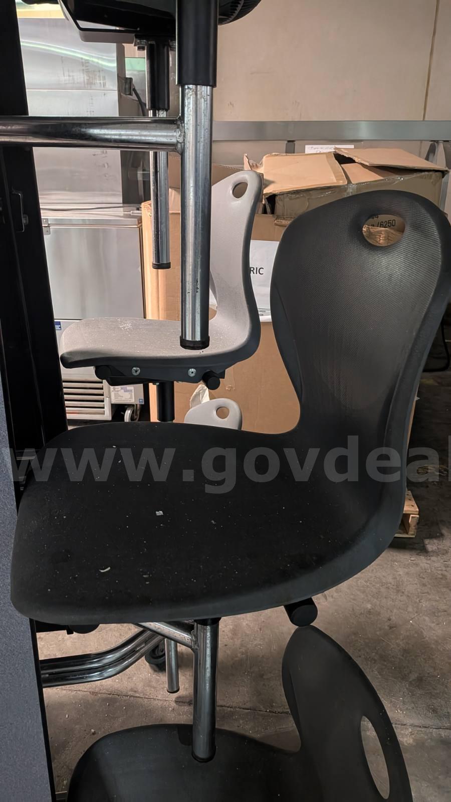 Cafeteria Table with Attached Seating Qty. 4   Government Surplus Auction - Photo #6