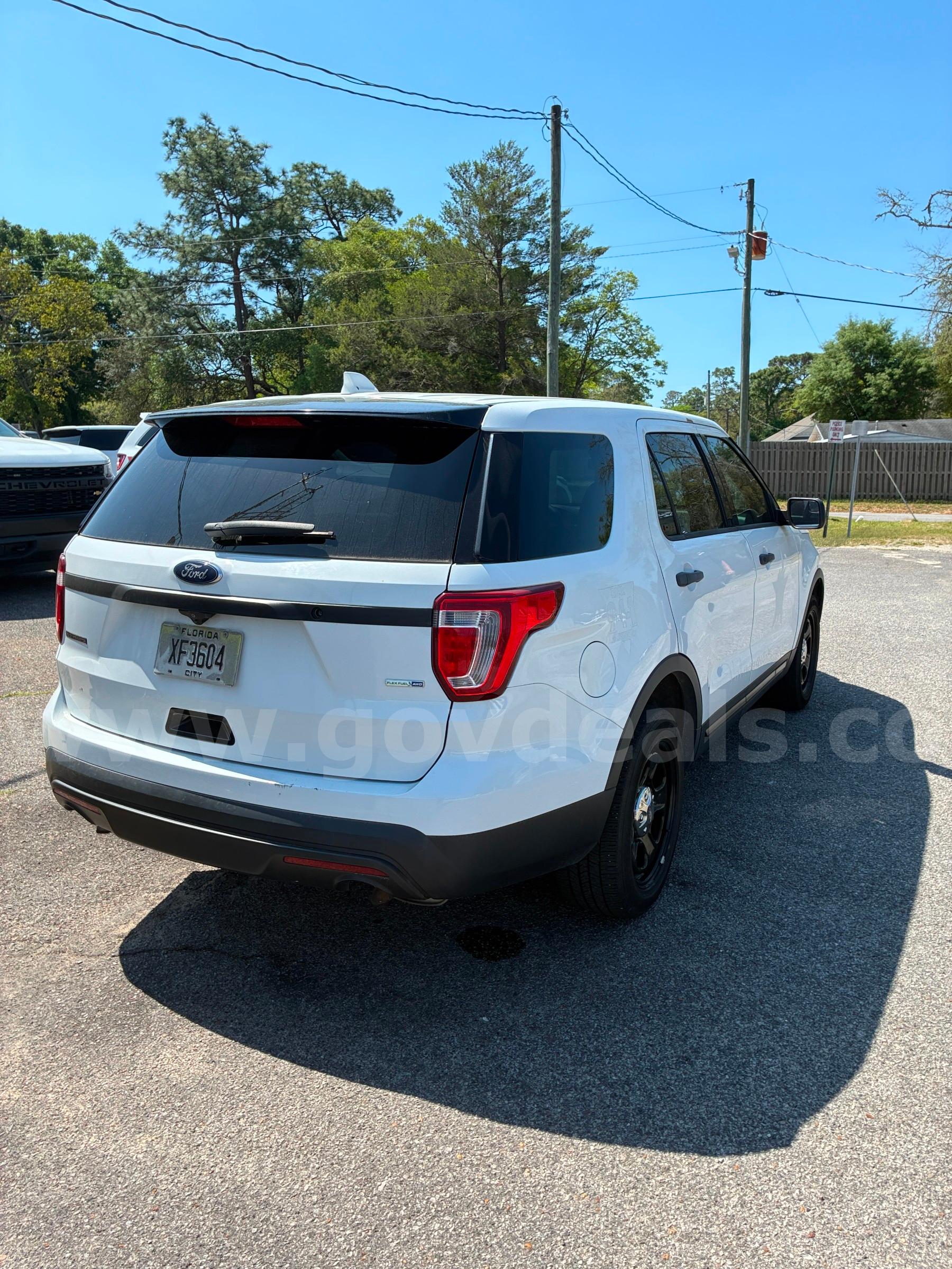 2017 FORD INTERCEPTOR SUV AWD FORD INTERCEPTOR Government Surplus Auction - Photo #4