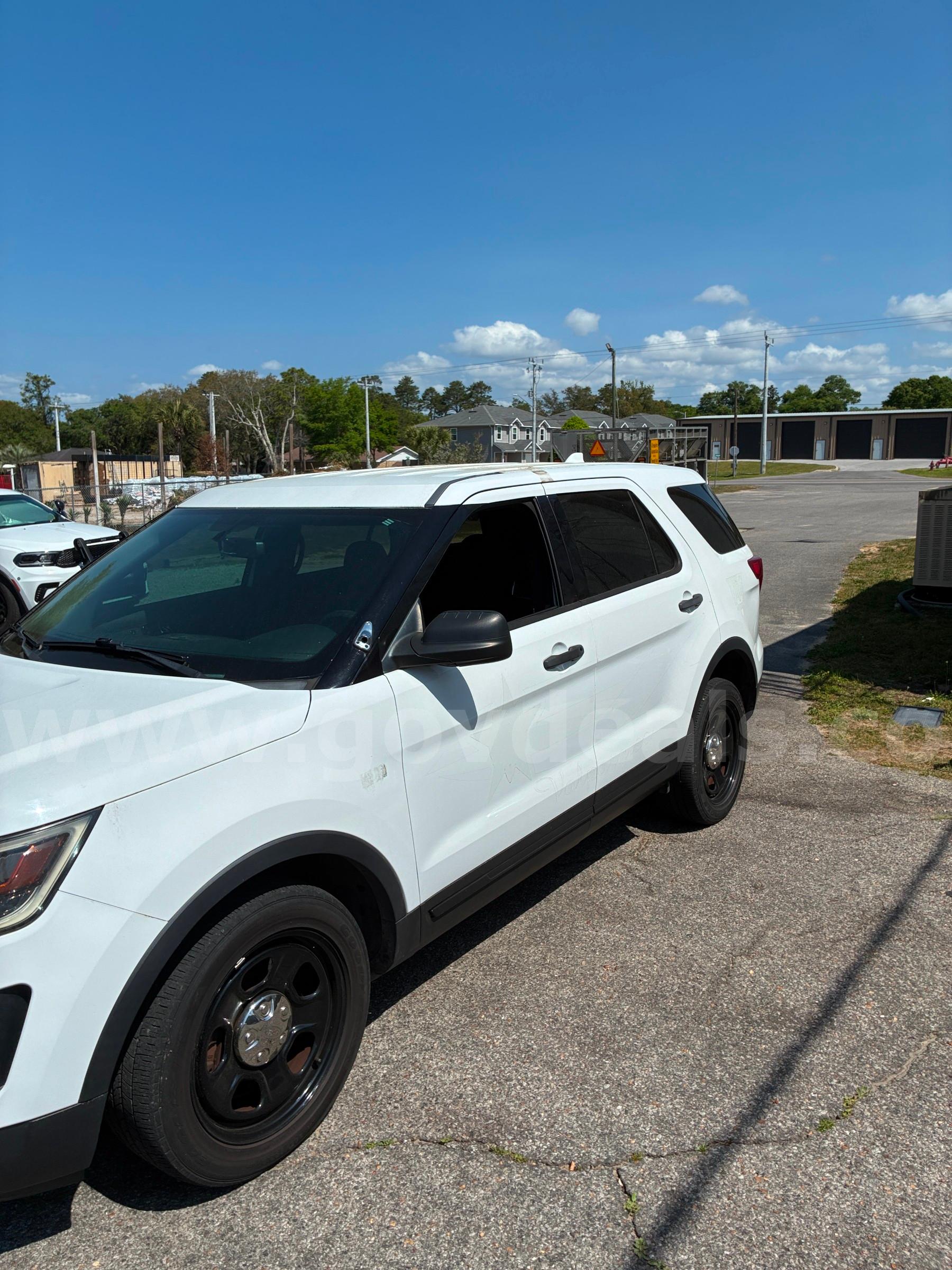 2017 FORD INTERCEPTOR SUV AWD FORD INTERCEPTOR Government Surplus Auction - Photo #6