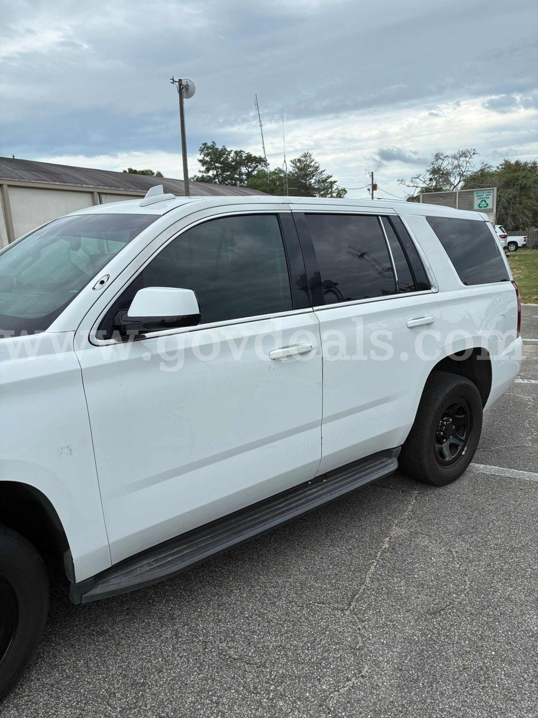 2017 CHEVROLET TAHOE POLICE CHEVROLET TAHOE Government Surplus Auction - Photo #4