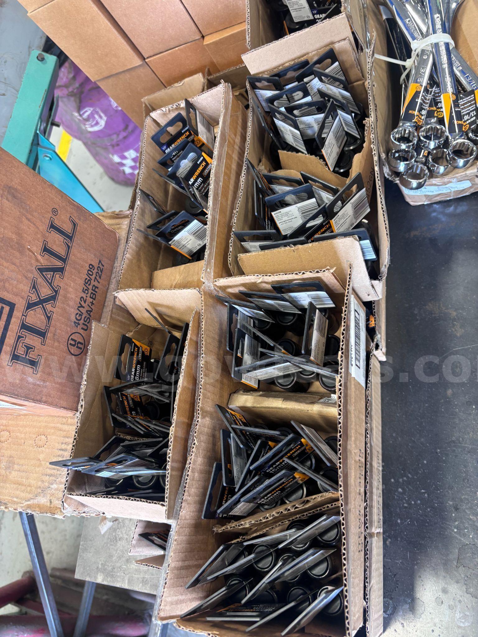 GearWrench sockets and wrenches-SEE DESCRIPTION   Government Surplus Auction - Photo #3